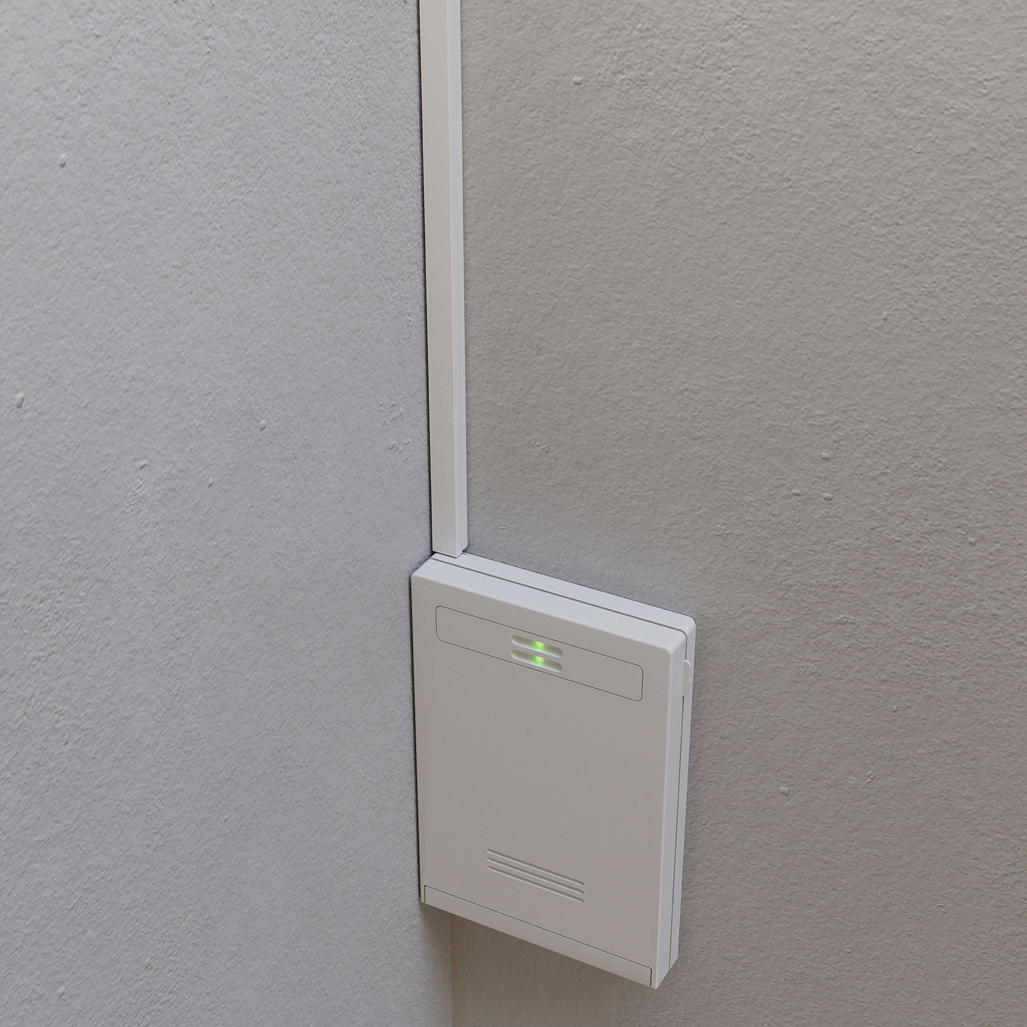 D-Line White Rectangular Trunking length, Pack of 4