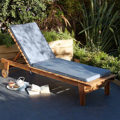 Wide deals sun loungers