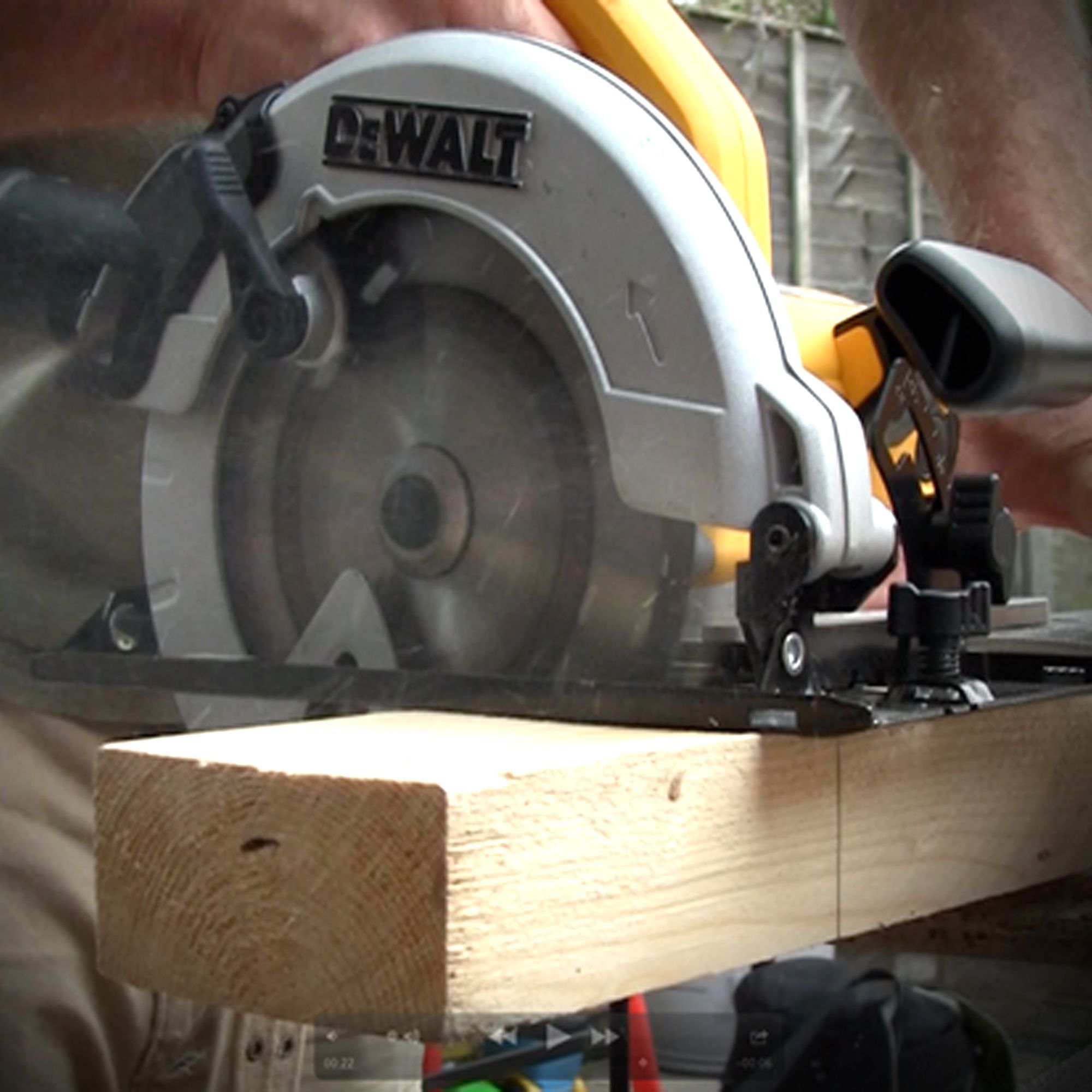 Dewalt skill store saw corded