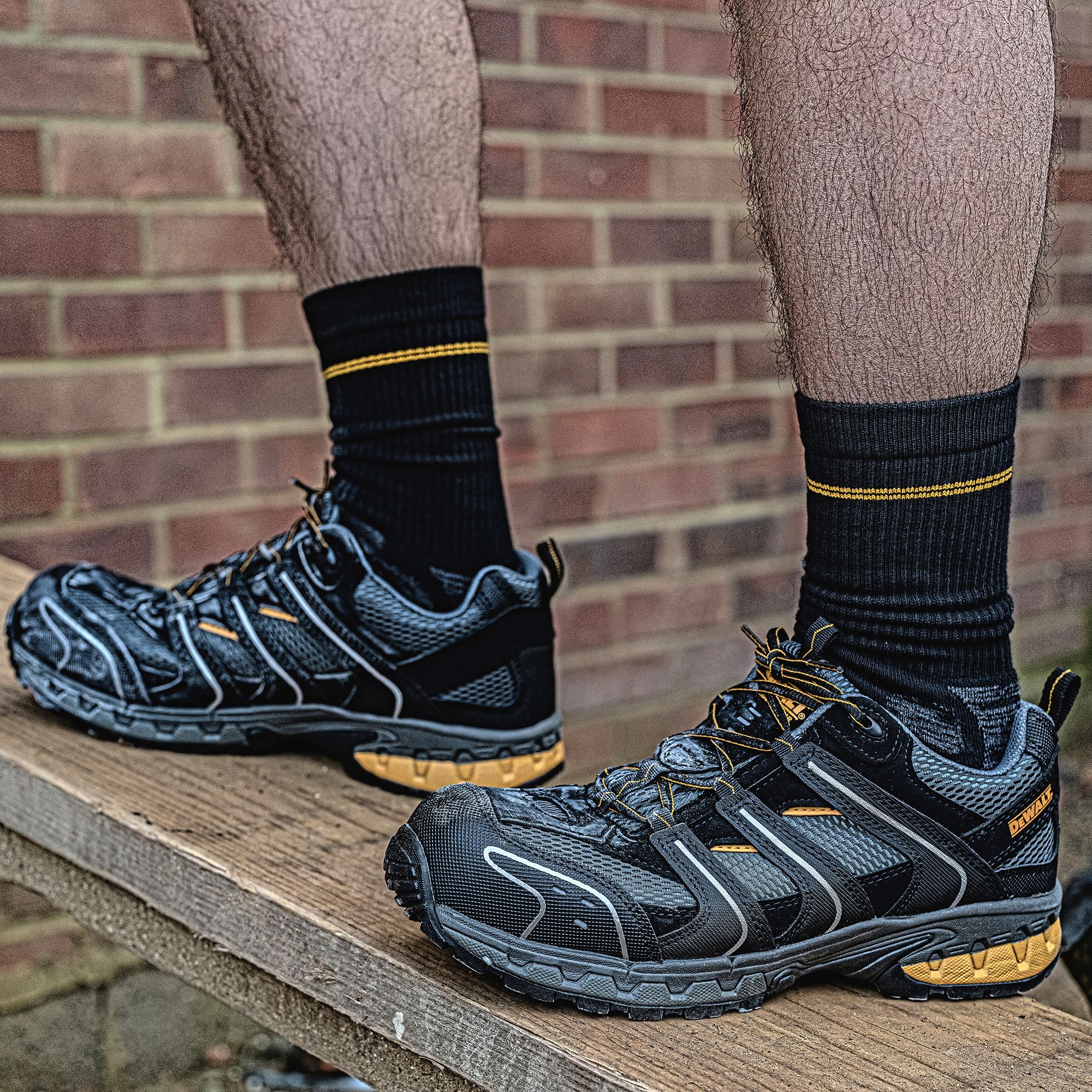 DeWalt Cutter Grey & Black Safety trainers, Size 12