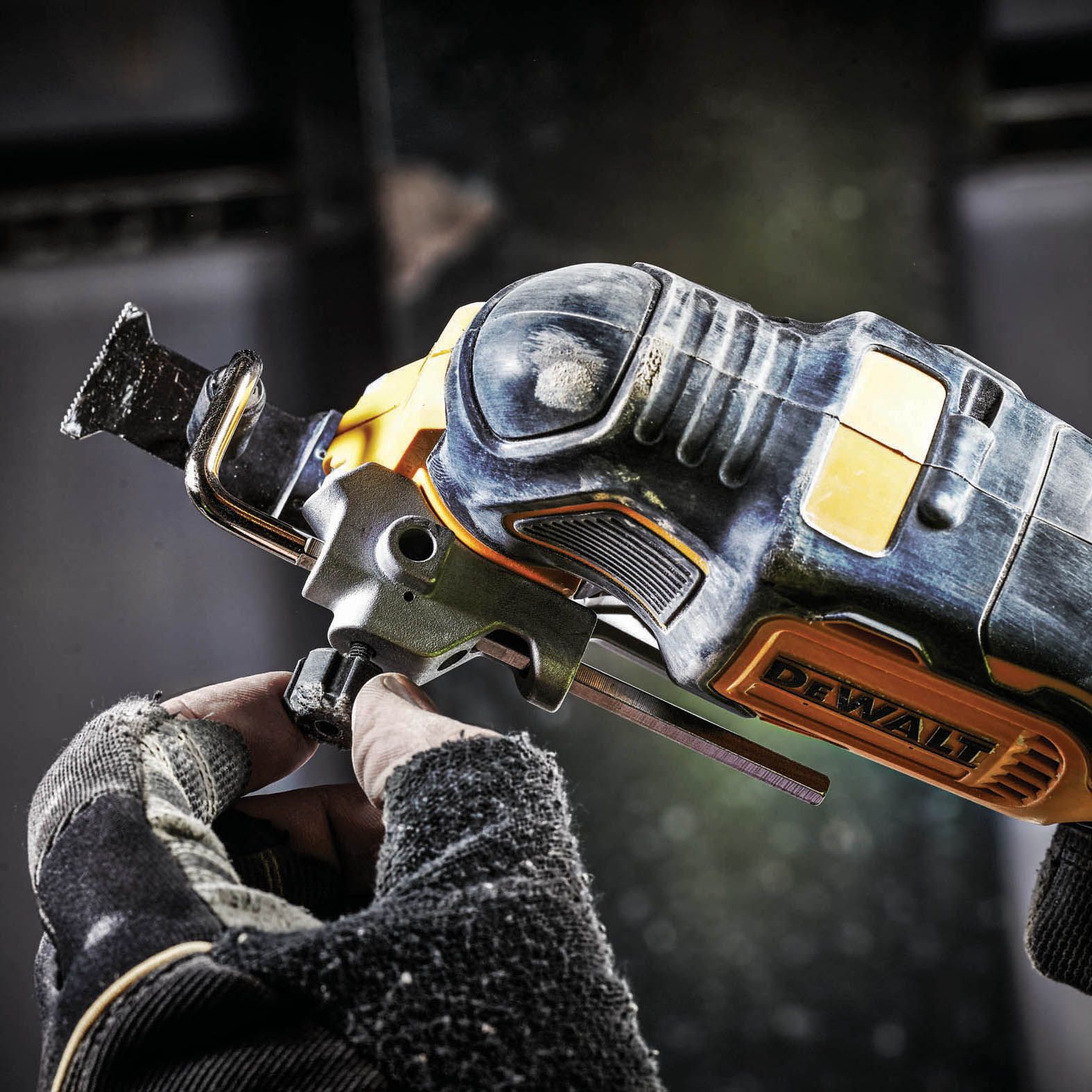 DeWalt XR 18V XR Cordless Multi tool (Bare Tool) - DCS355N-XJ