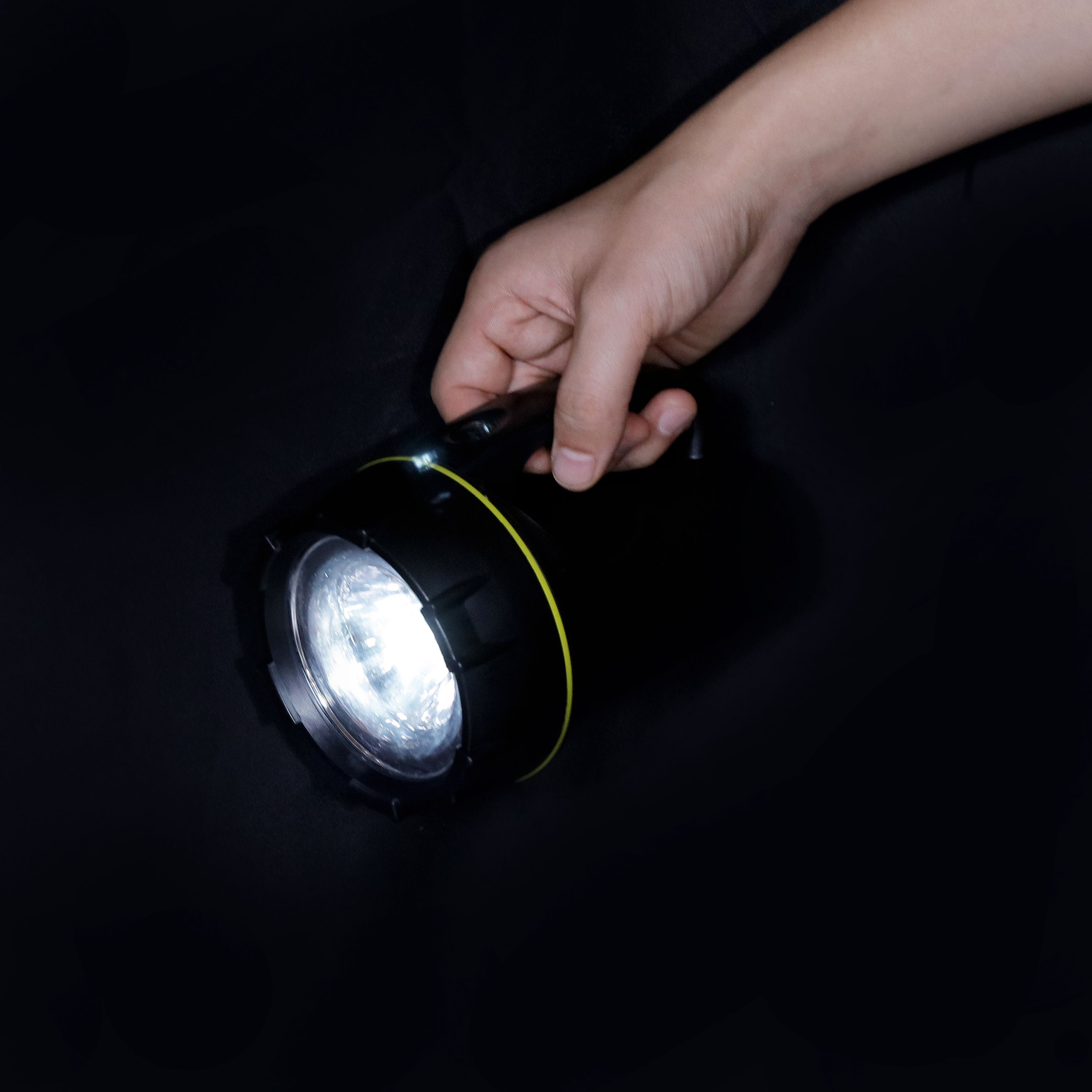 Rechargeable led torch new arrivals