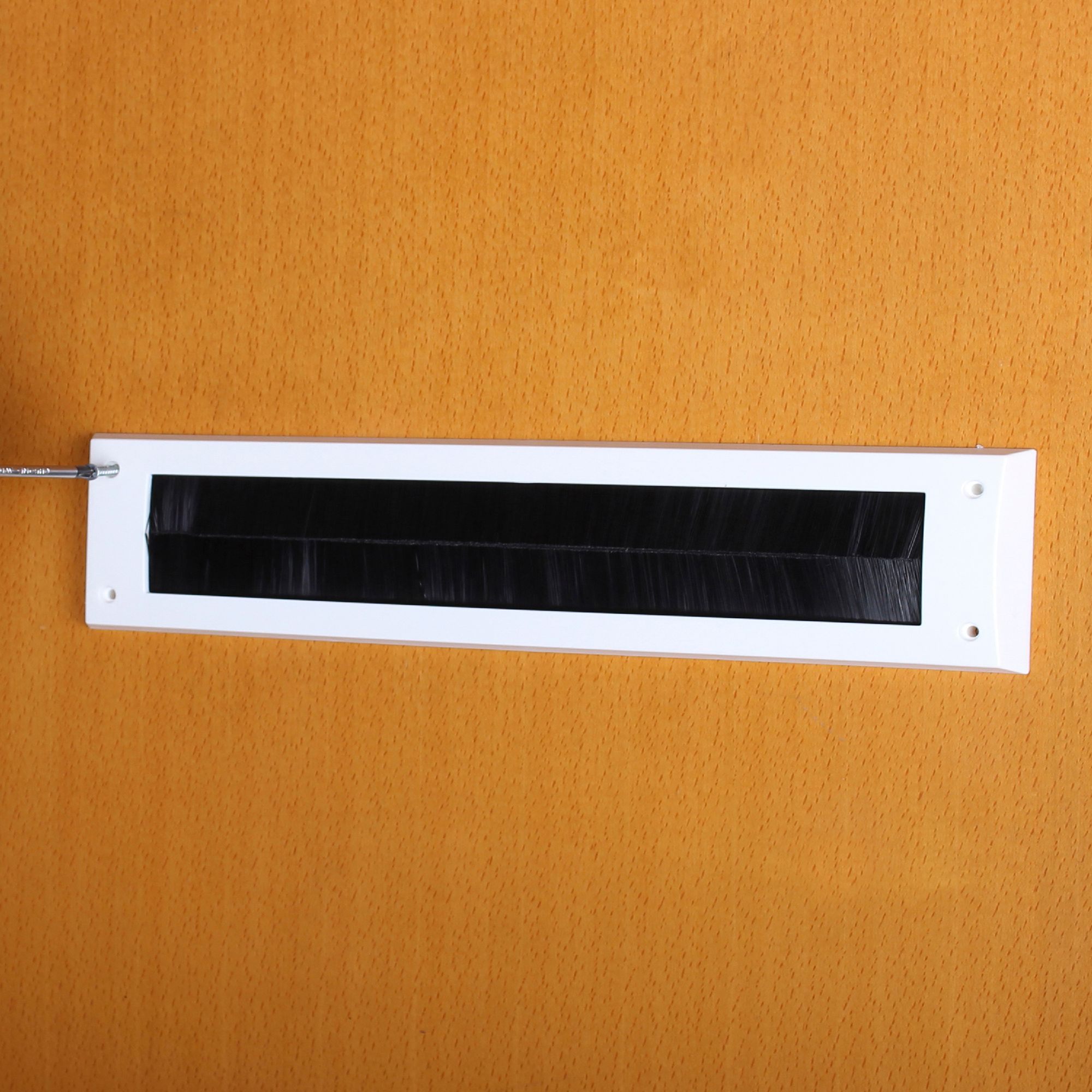Diall White Letterbox draught excluder, (H)80mm (W)342mm