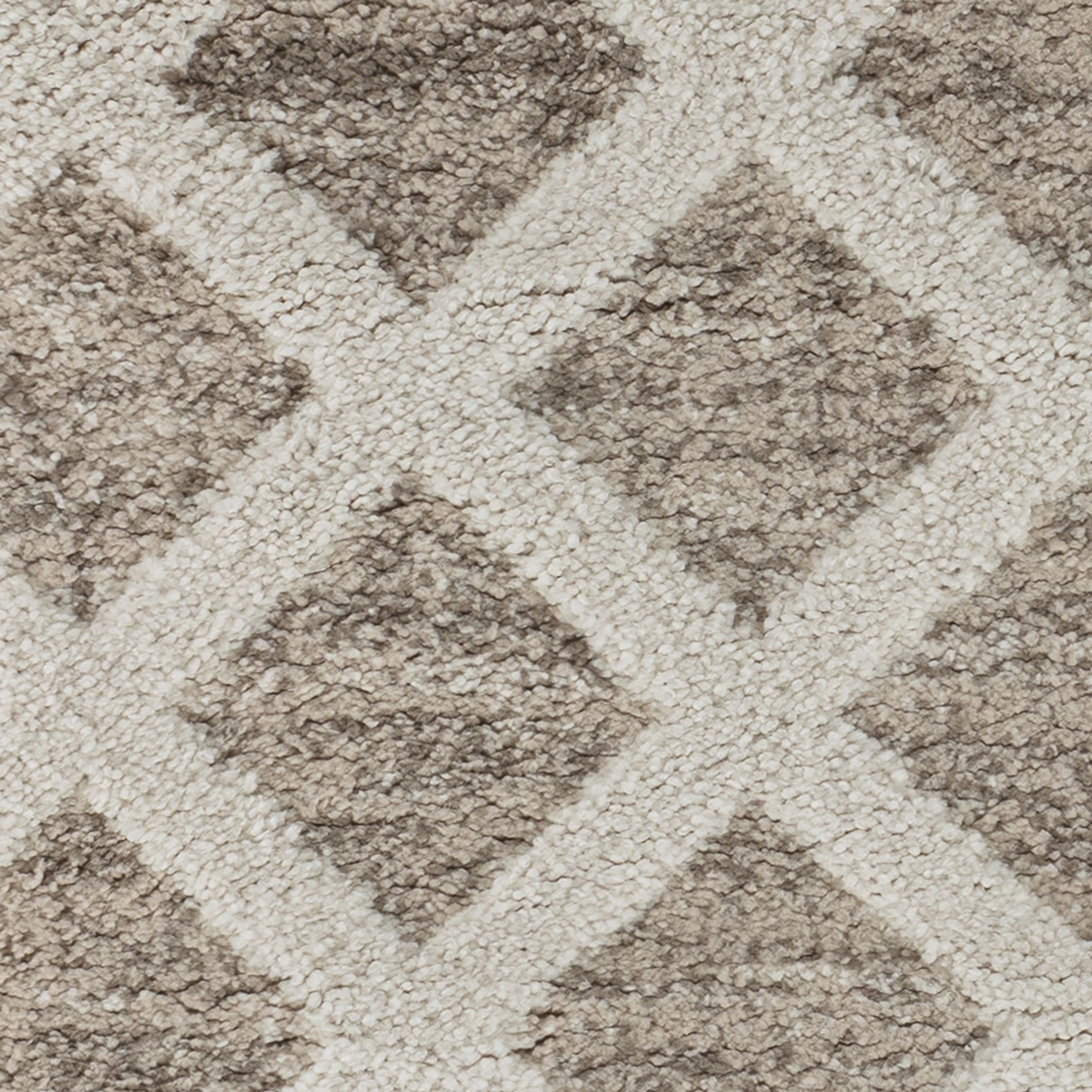 Diamond Shaggy Natural Woven effect Medium Rug, (L)170cm x (W)120cm