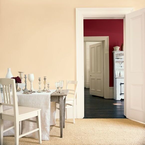 Dulux Easycare Ivory Matt Emulsion paint, 2.5L