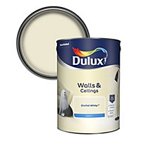 Dulux Natural hints Orchid white Matt Emulsion paint, 5L