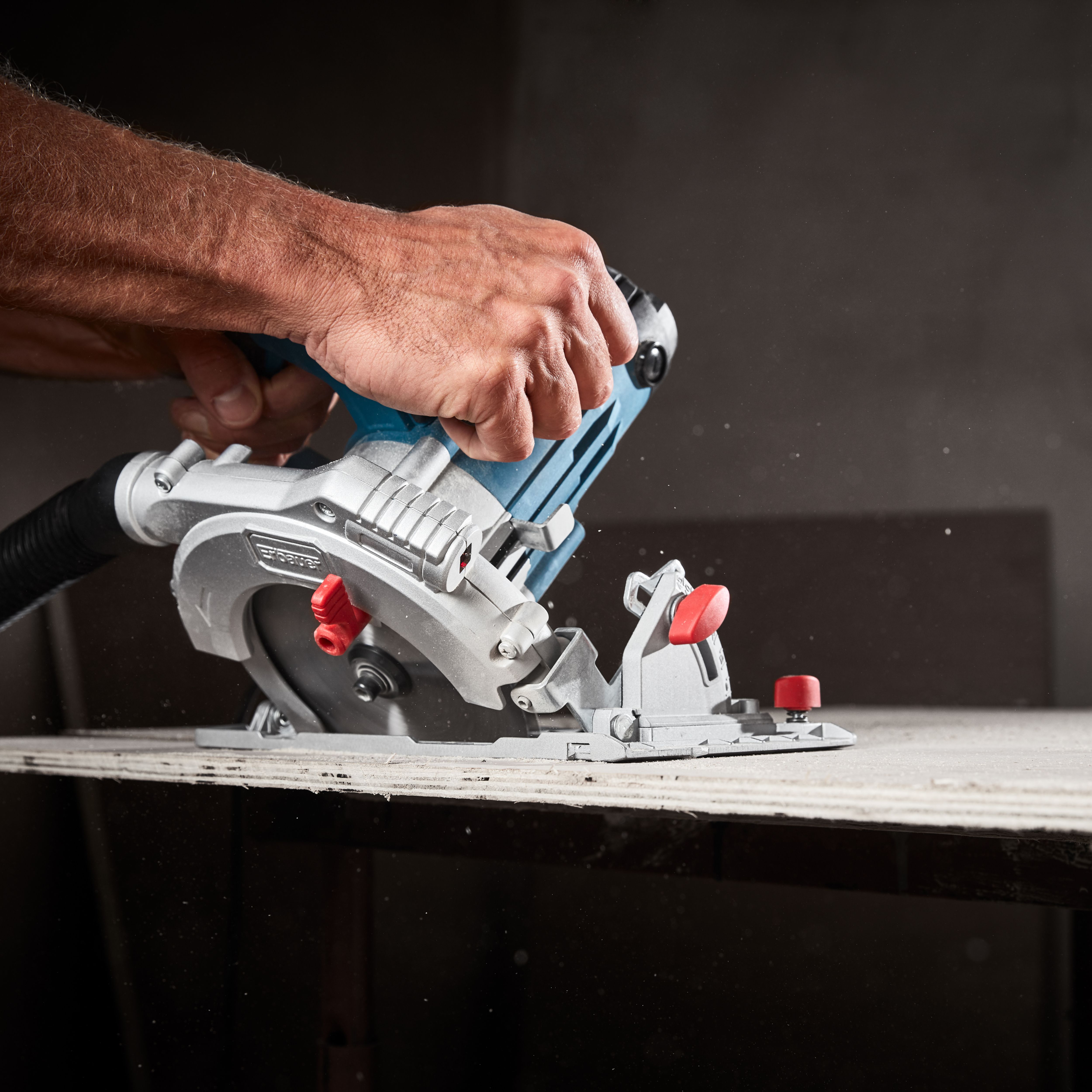 Bosch circular saw online 240v