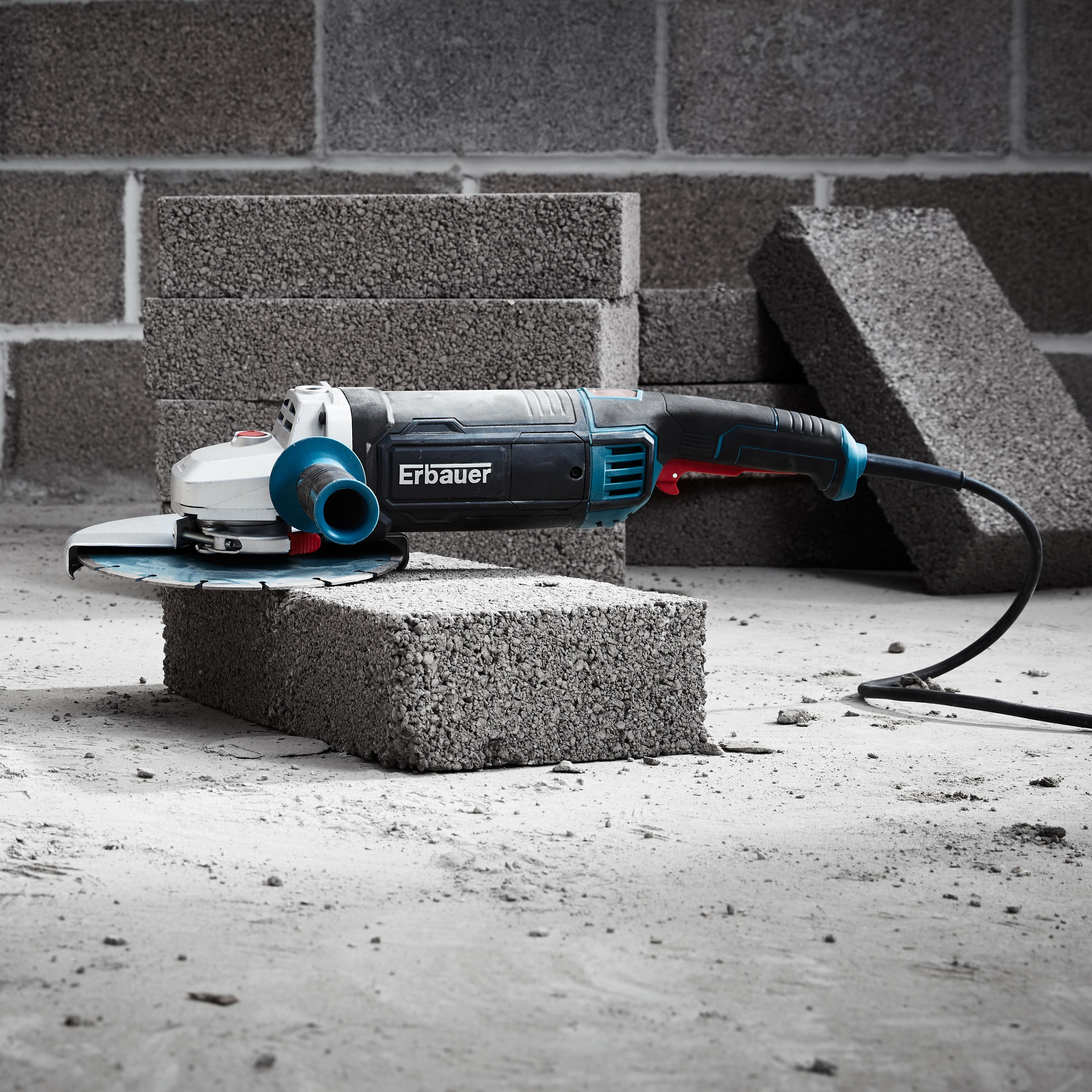 Erbauer 2200W 240V 230mm Corded Angle grinder EAG2200
