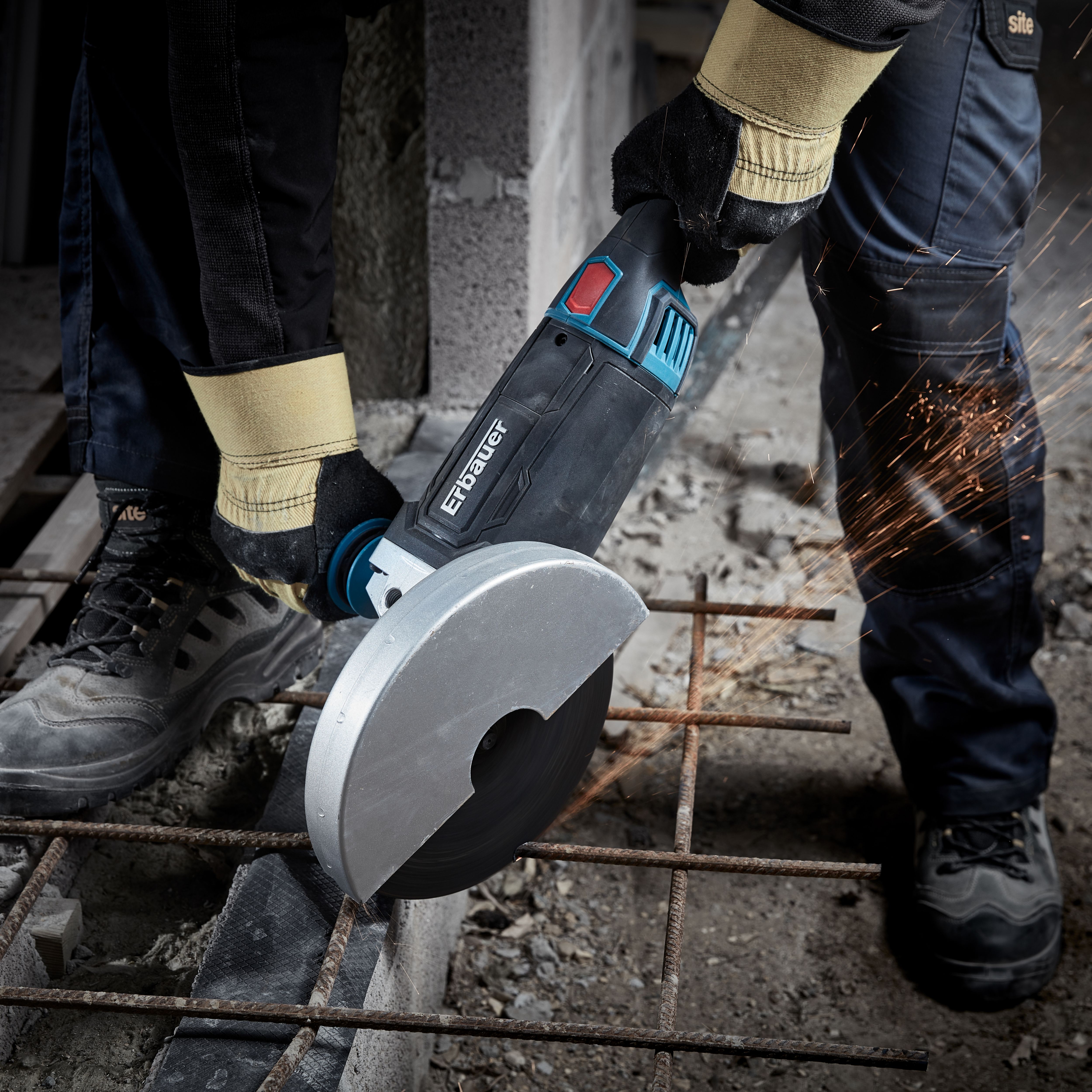 Erbauer 2200W 240V 230mm Corded Angle grinder EAG2200