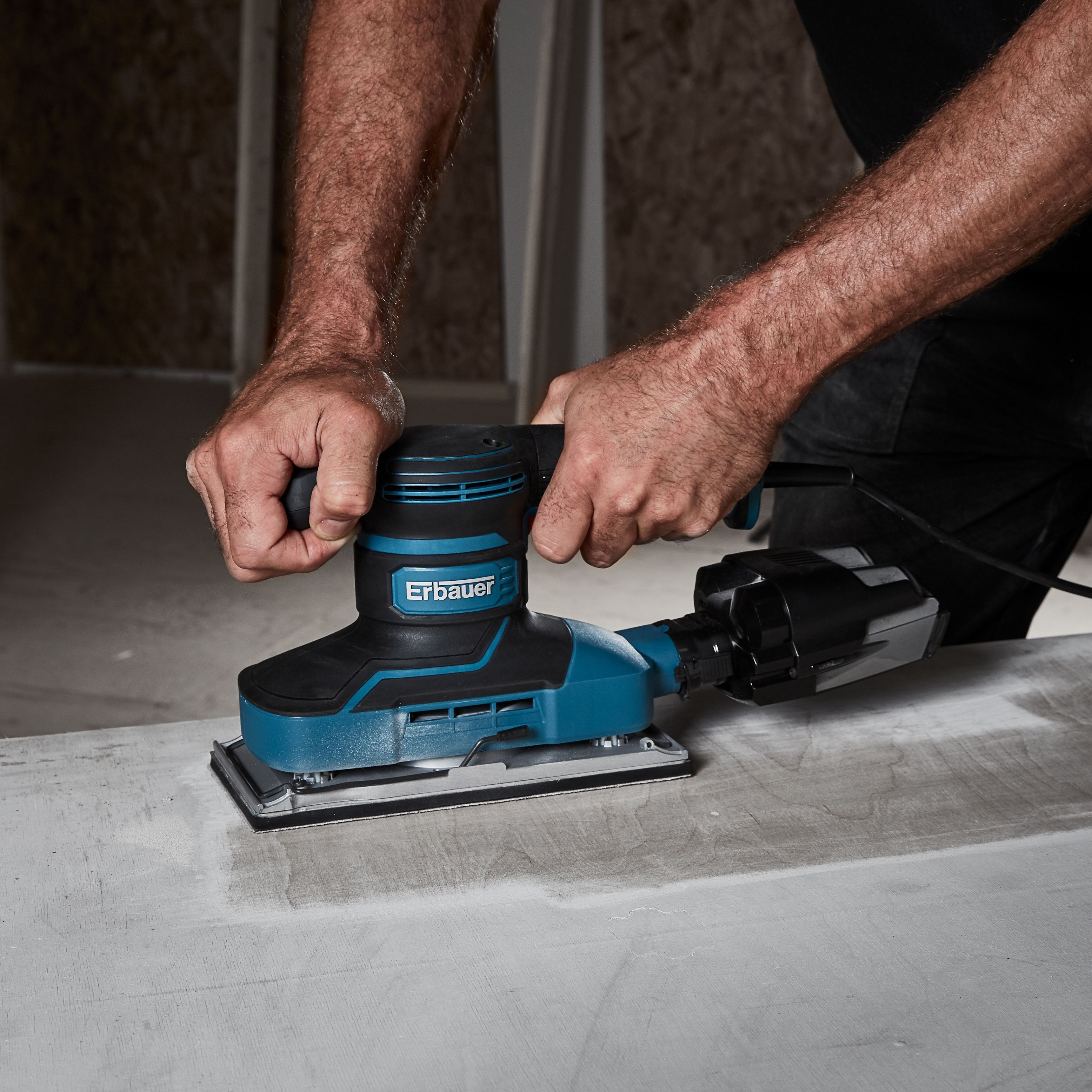 Erbauer 260W 220-240V Corded 1/3 sheet sander ETSS260