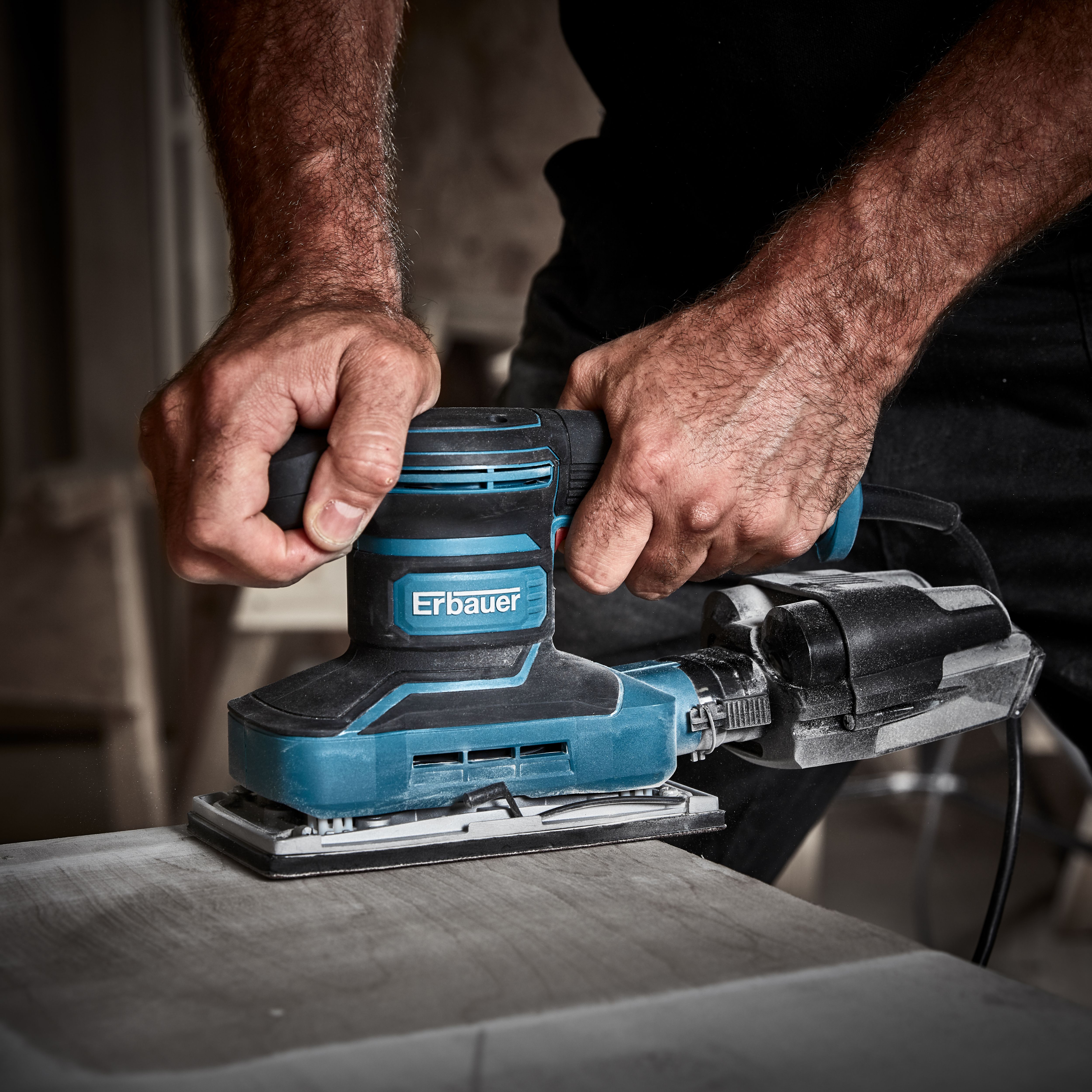 https://kingfisher.scene7.com/is/image/Kingfisher/erbauer-350w-220-240v-corded-1-2-sheet-sander-ehss350~3663602796794_04bq?$MOB_PREV$&$width=618&$height=618