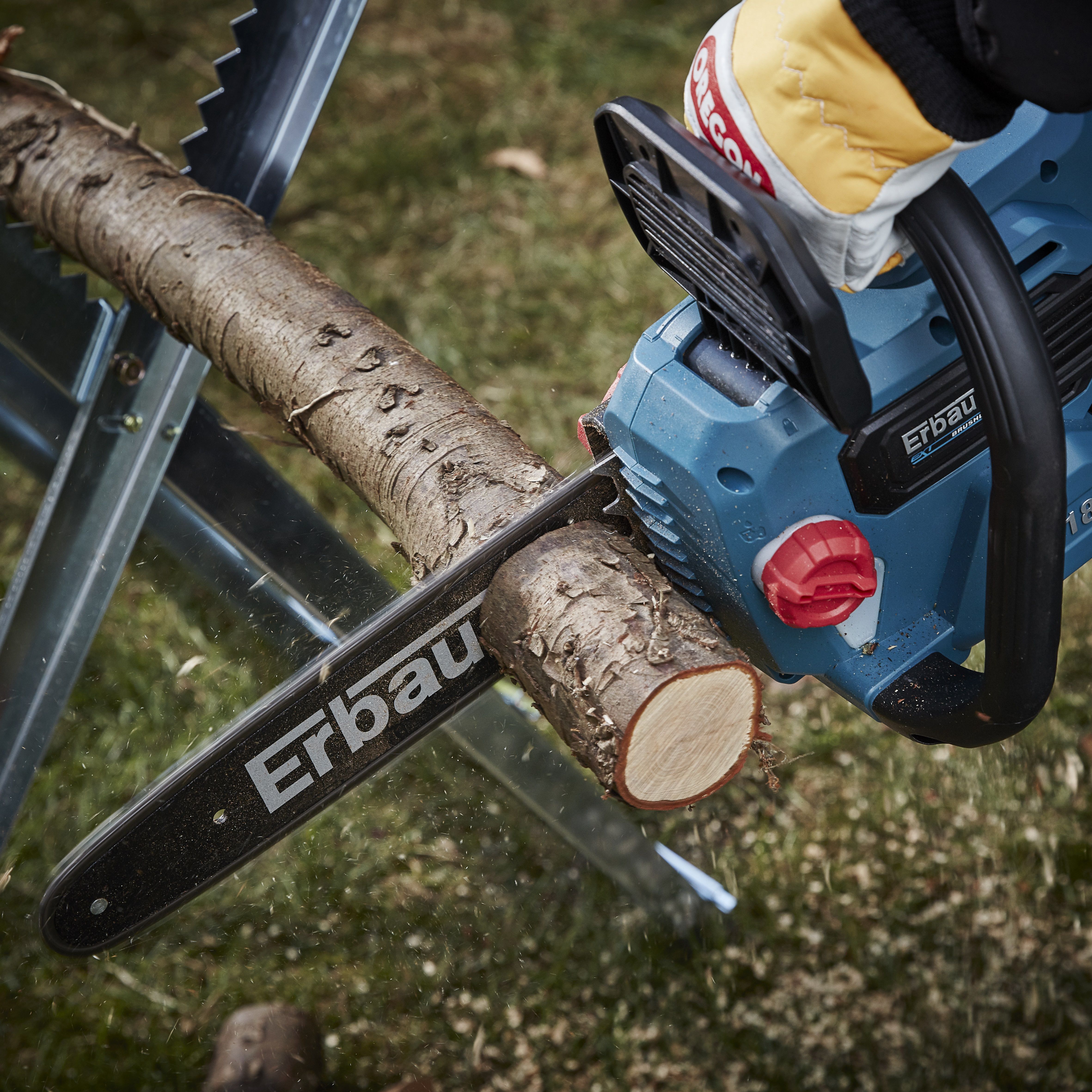Erbauer ECSG18-Li 18V Cordless 300mm Chainsaw