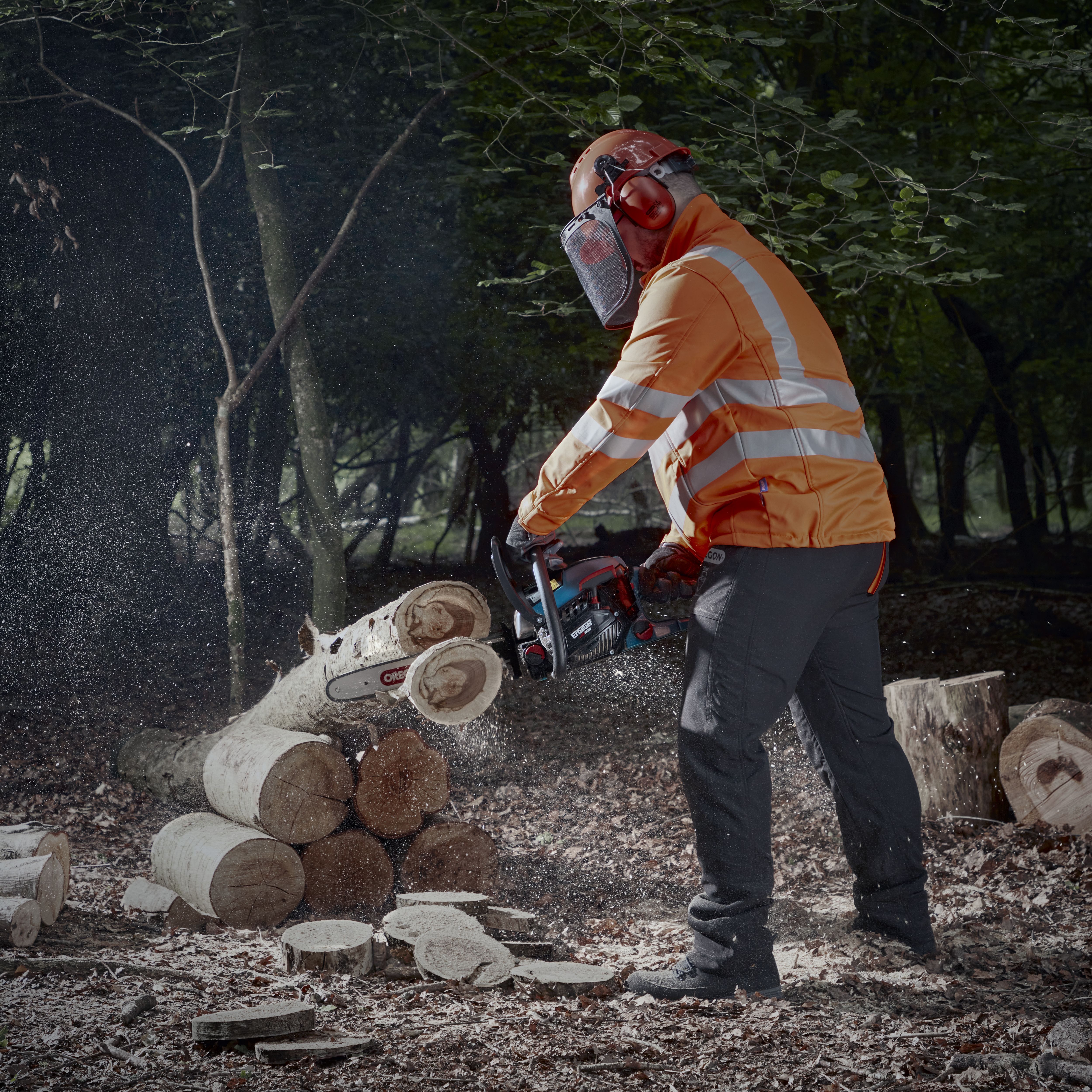 Erbauer ECSP41 41cc 400mm Petrol Chainsaw