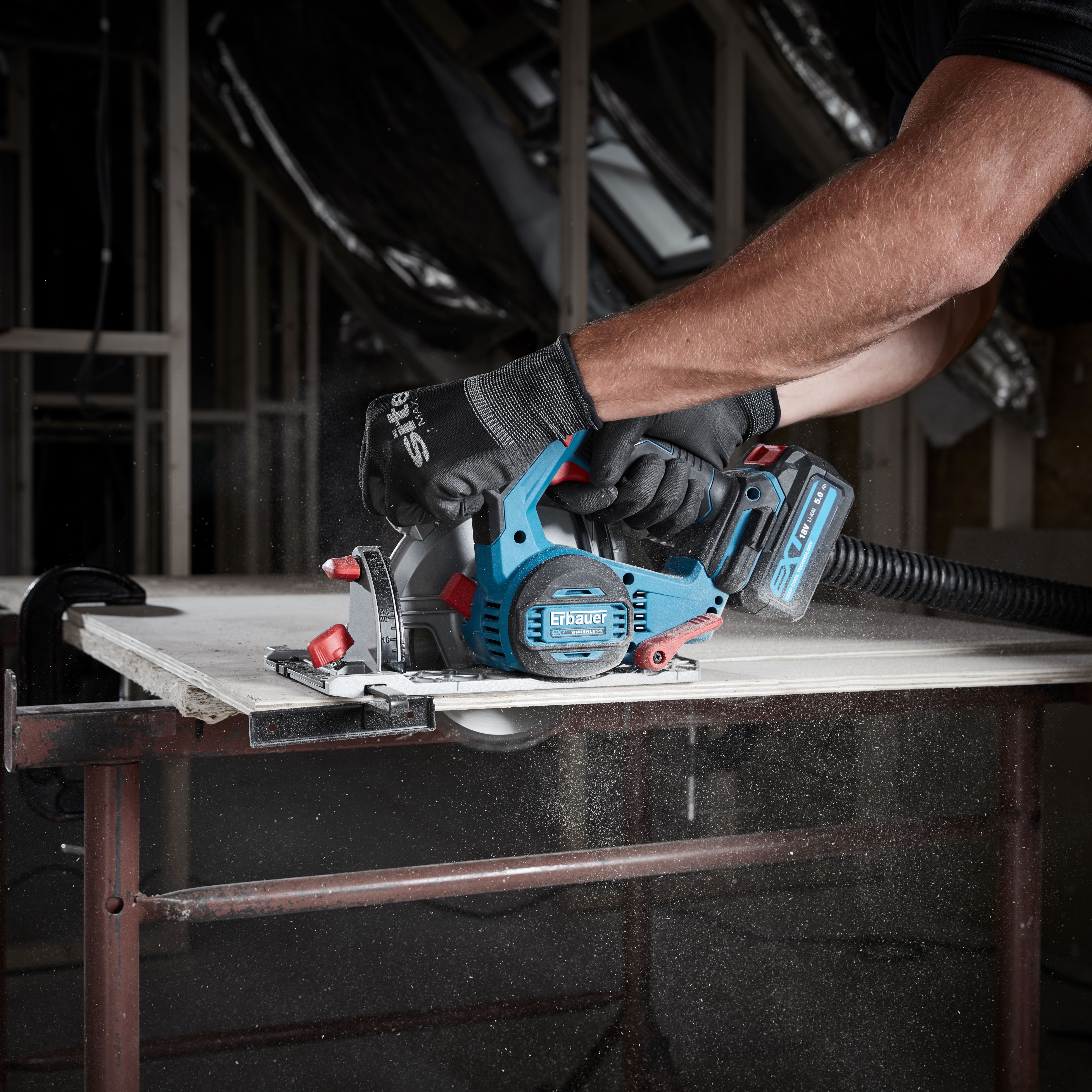 Lithium ion best sale circular saw