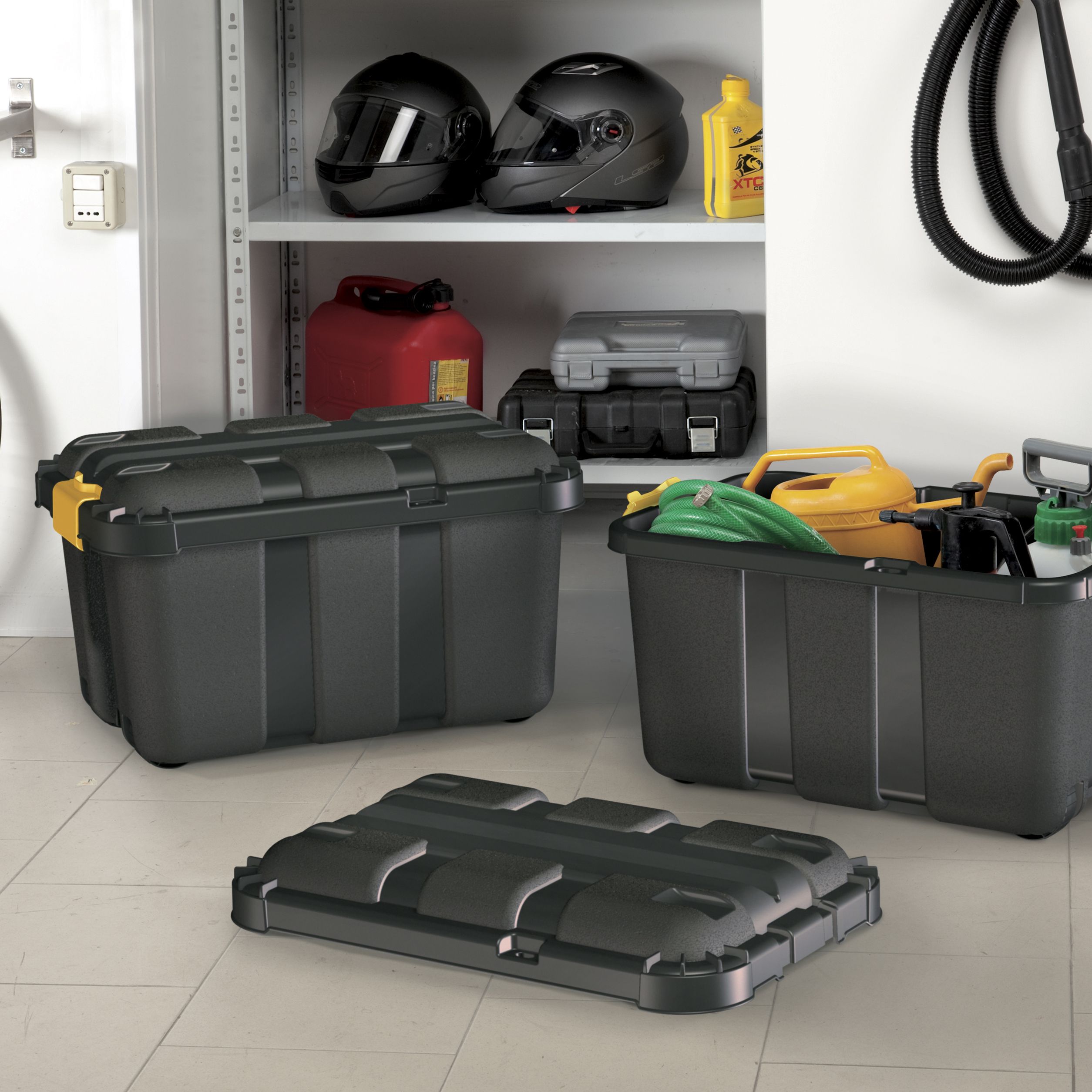 Form Skyda Heavy duty Black 49L Plastic Wheeled Storage trunk with Lid