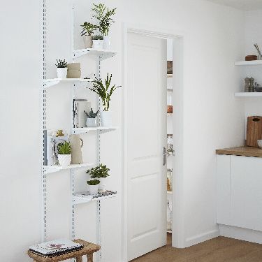 Form Twinny White Twin slot upright (L)1995mm (W)26mm