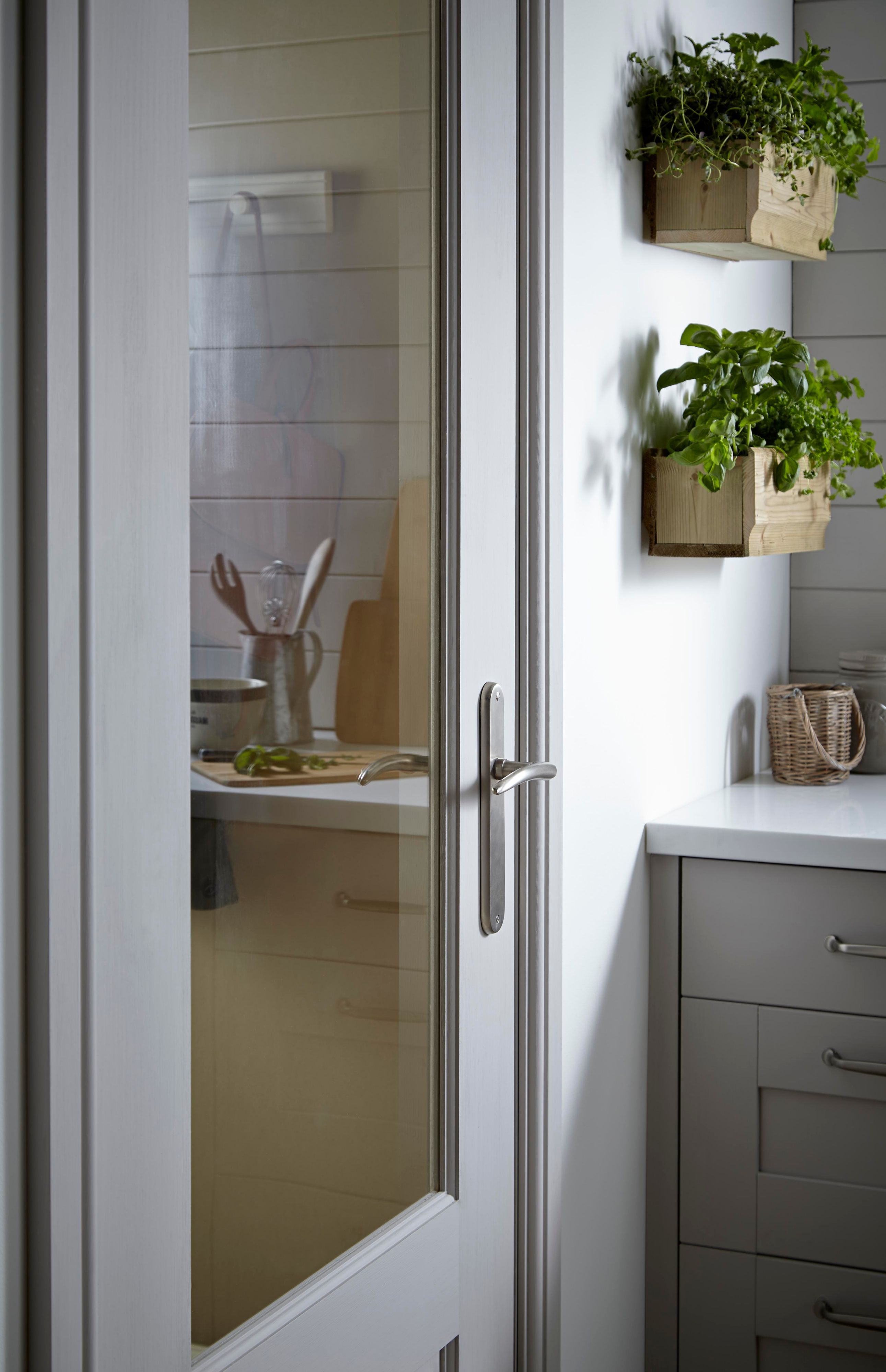 Fortia 2 panel Clear Glazed Contemporary Pine veneer Internal Clear pine Door, (H)1981mm (W)762mm (T)35mm