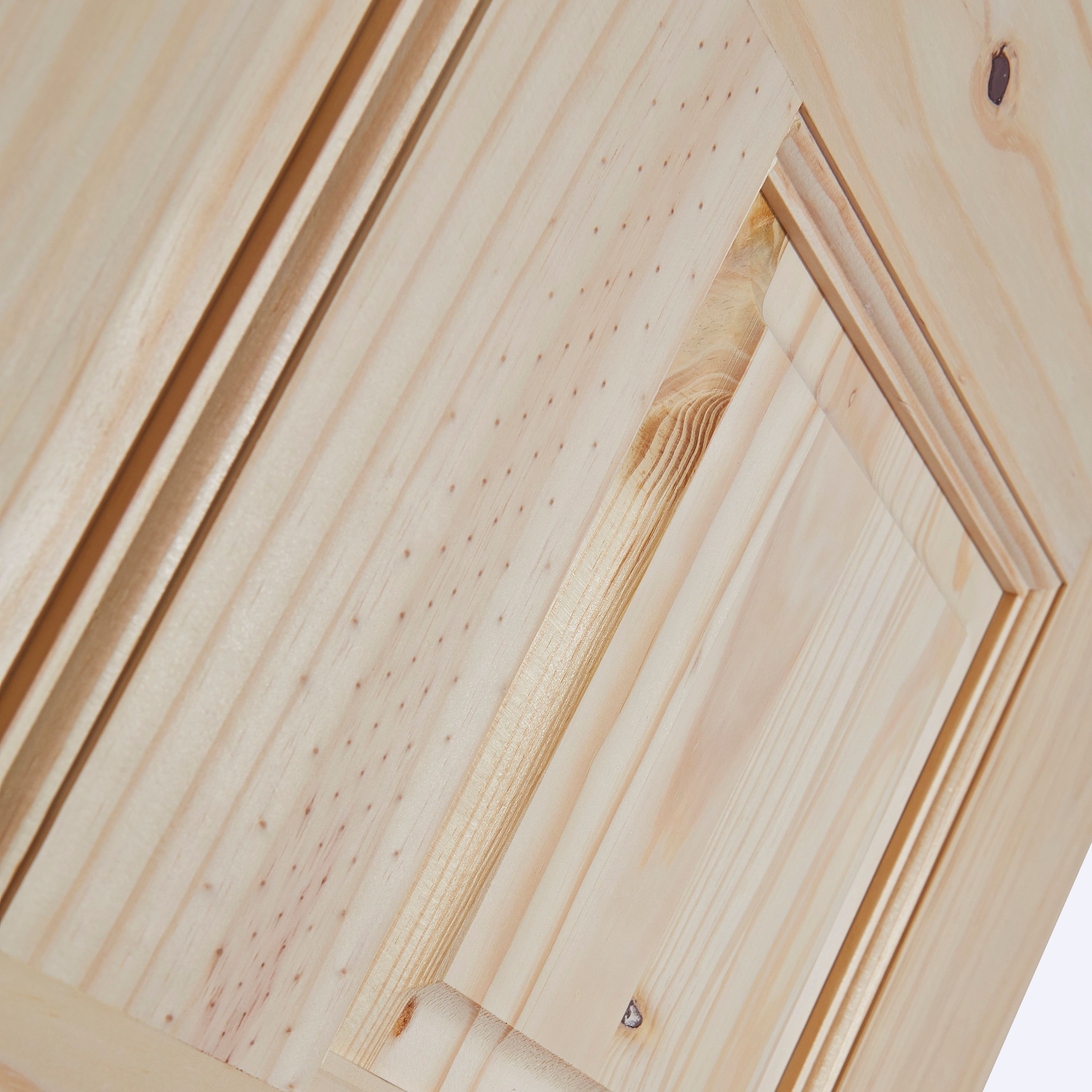 Fortia Knotty 6 panel Unglazed Victorian Natural Pine veneer Internal Timber Door, (H)2032mm (W)813mm (T)35mm