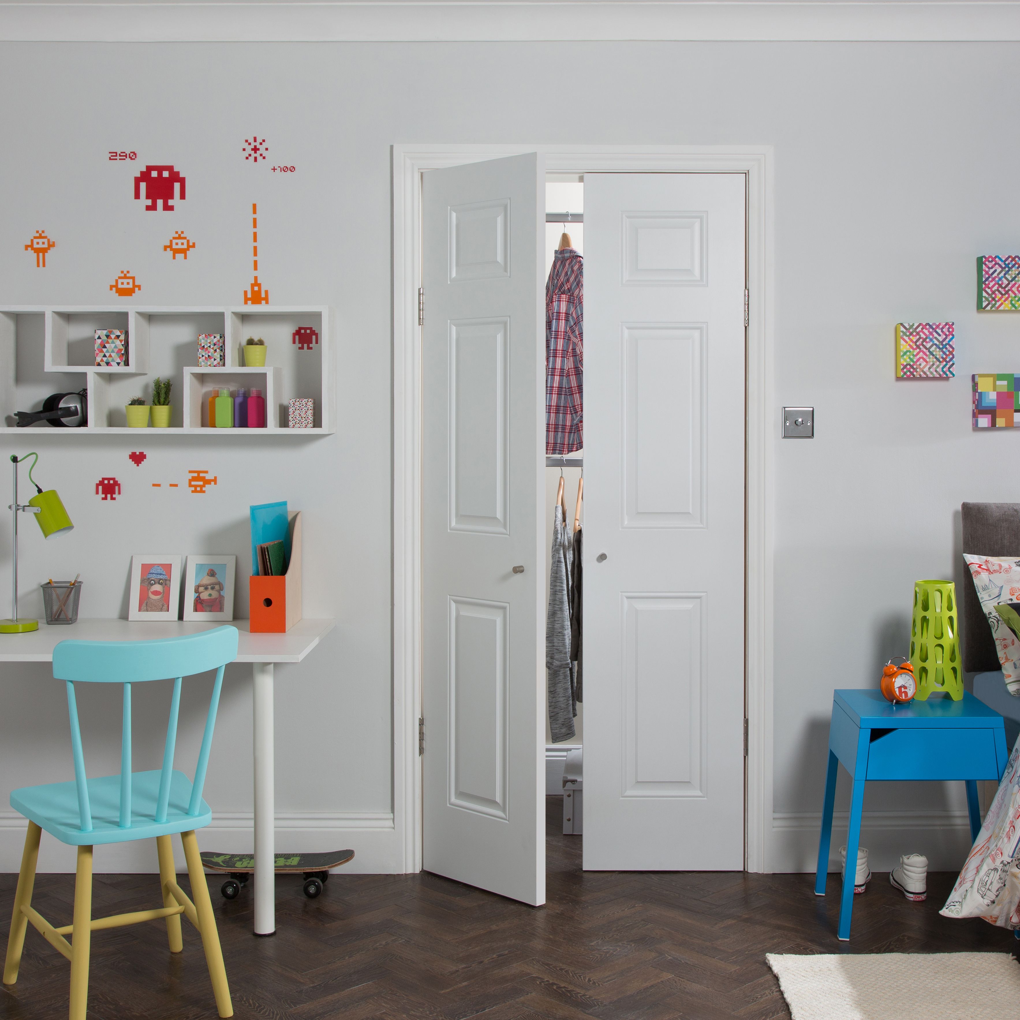 Freedom 3 panel Unglazed Contemporary White Internal Door, (H)1981mm (W)457mm (T)35mm