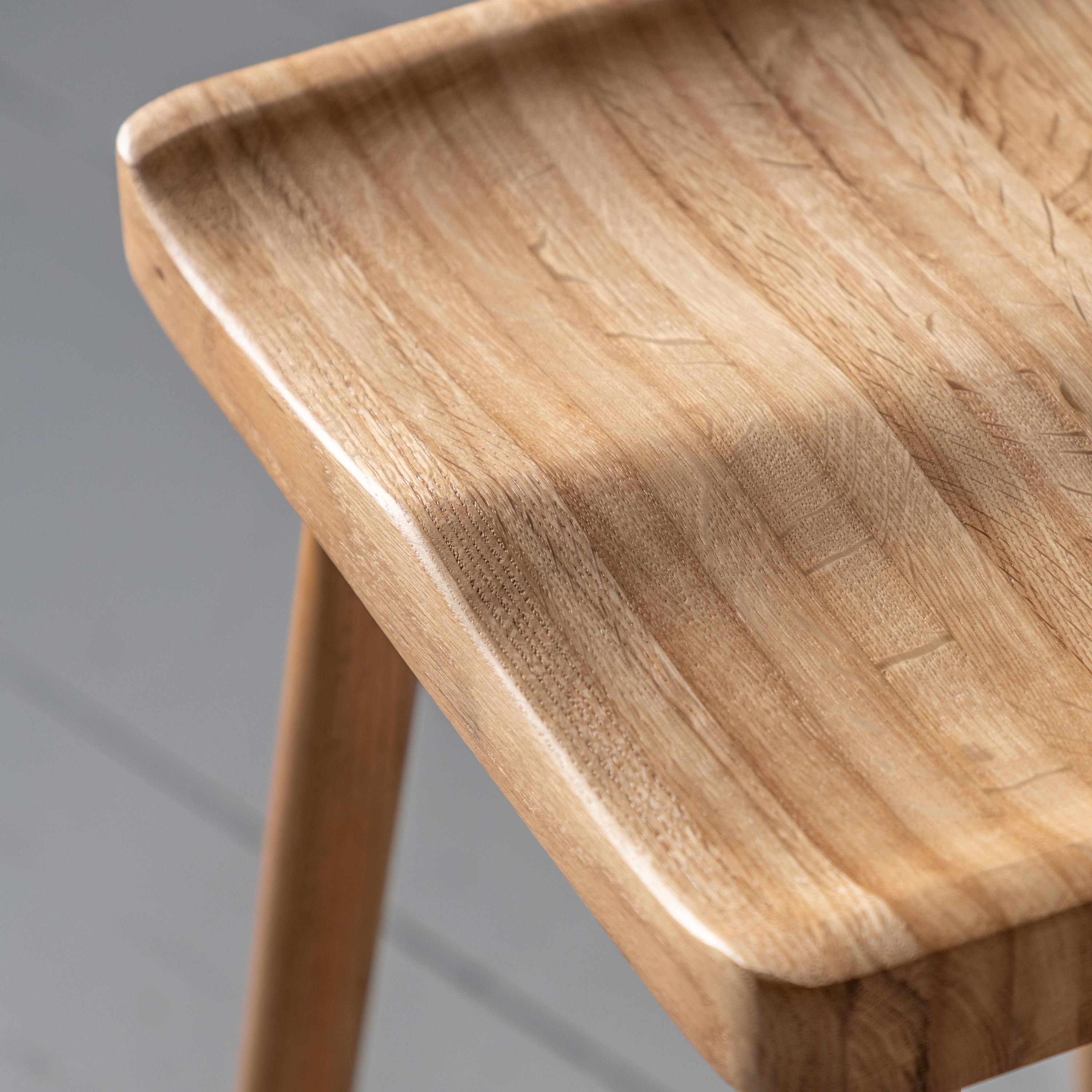 Gallery™ Graciano Oak Solid wood Bar stool