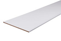 Gloss White Semi edged Chipboard Furniture board, (L)2.5m (W)400mm (T)18mm