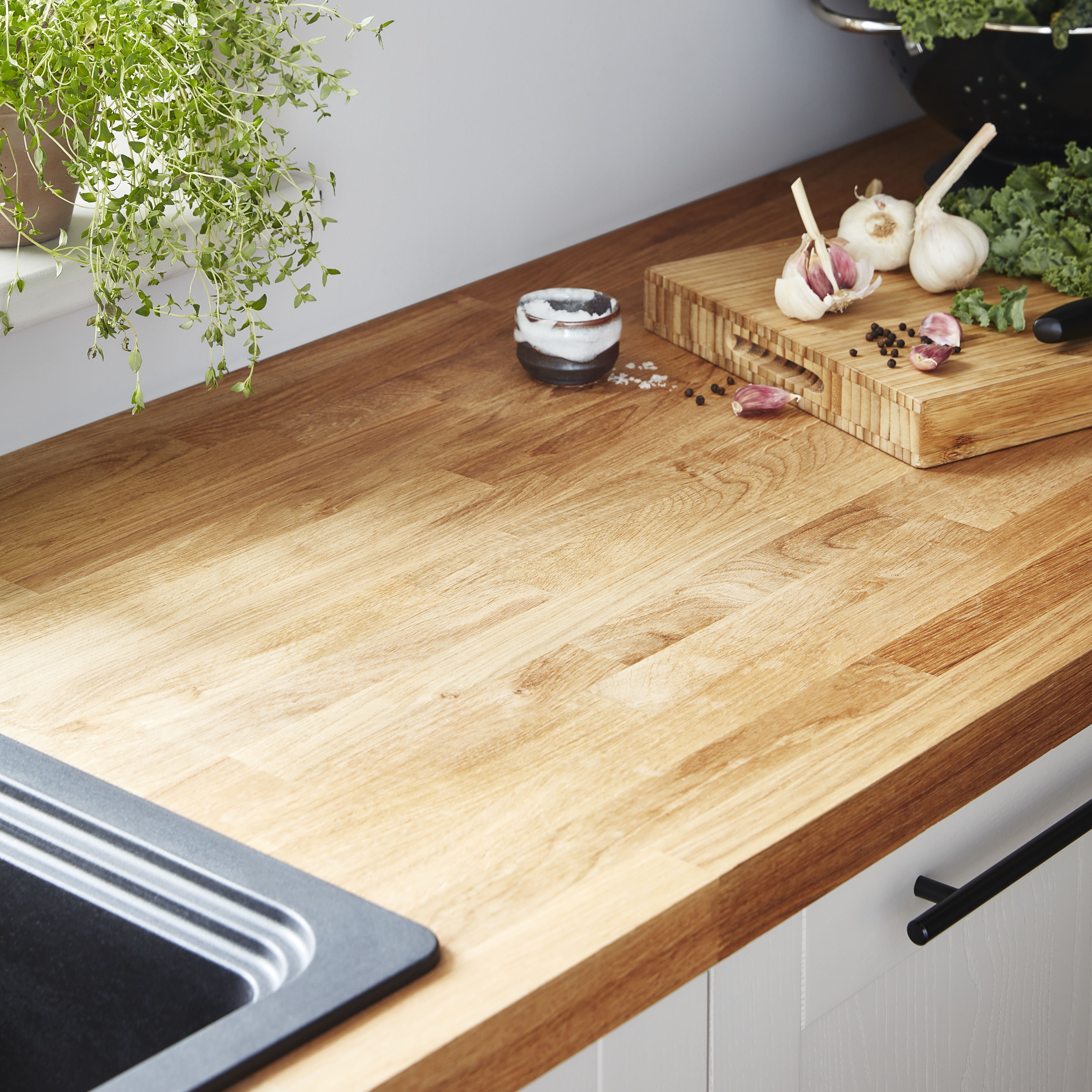 GoodHome 40mm Hinita Oiled Natural Solid oak Square edge Kitchen Worktop, (L)3000mm