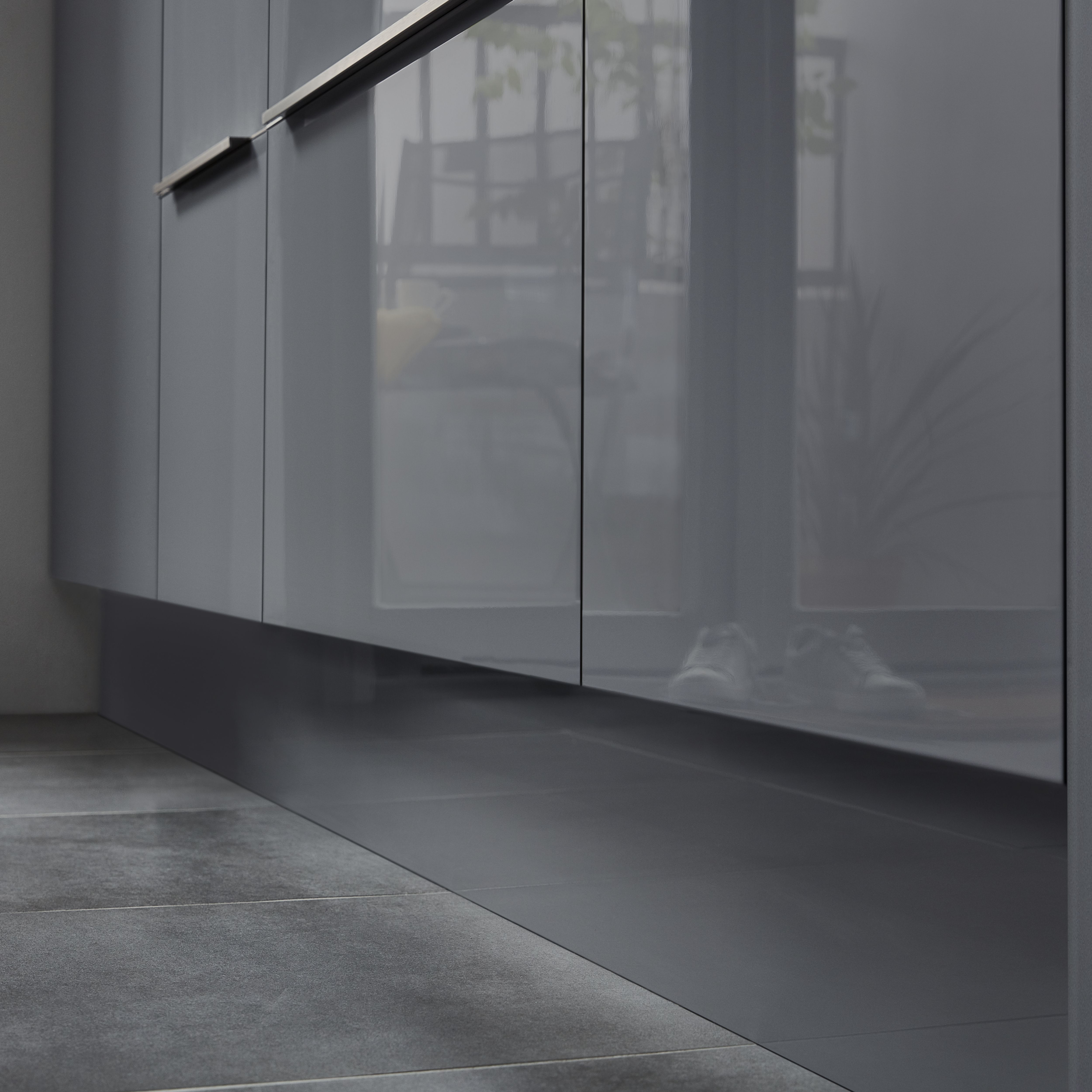 GoodHome Alisma Grey Square edge Plinth, (L)2400mm