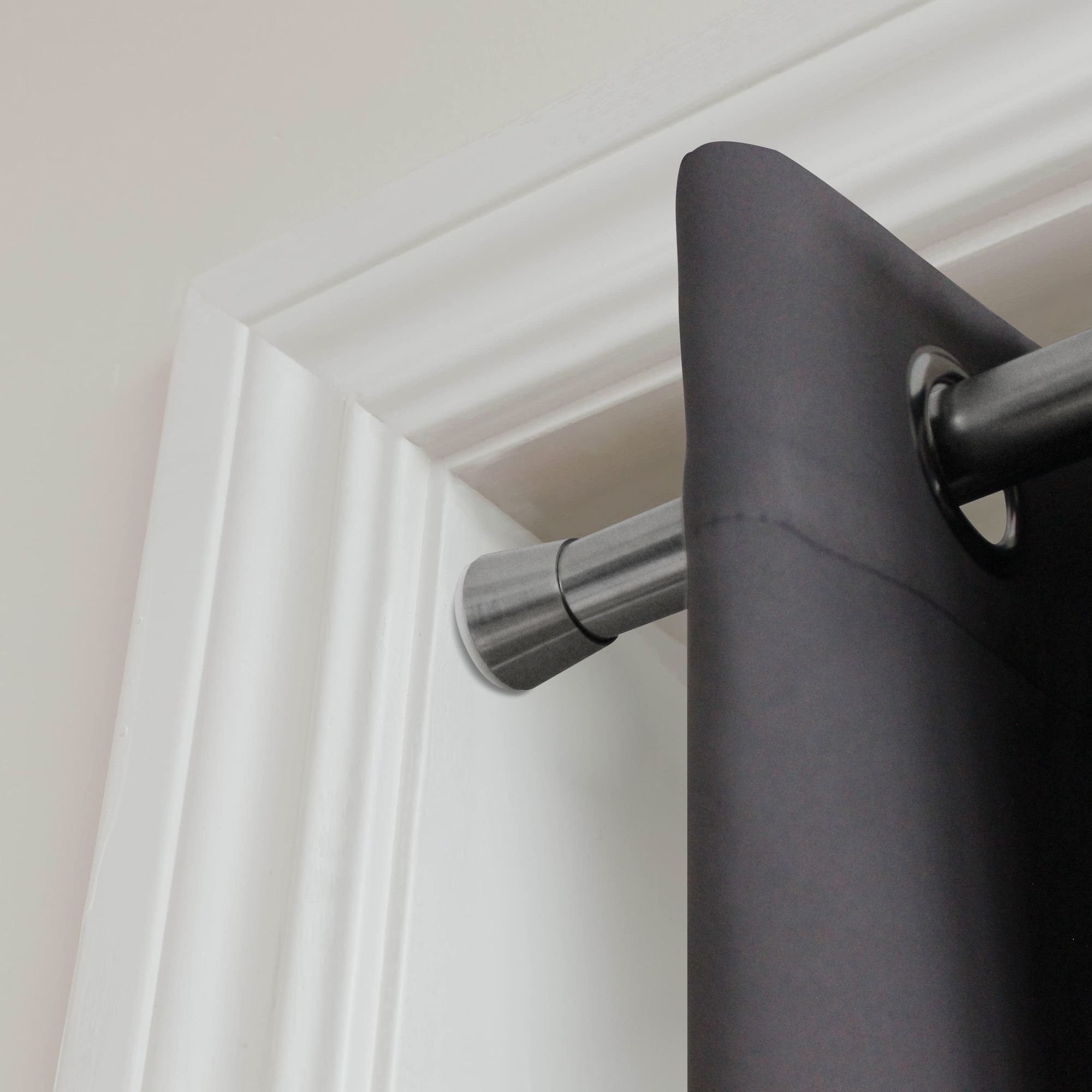 GoodHome Athens Satin Grey Nickel effect Extendable Single curtain pole set, (L)900mm-1200mm (Dia)28mm