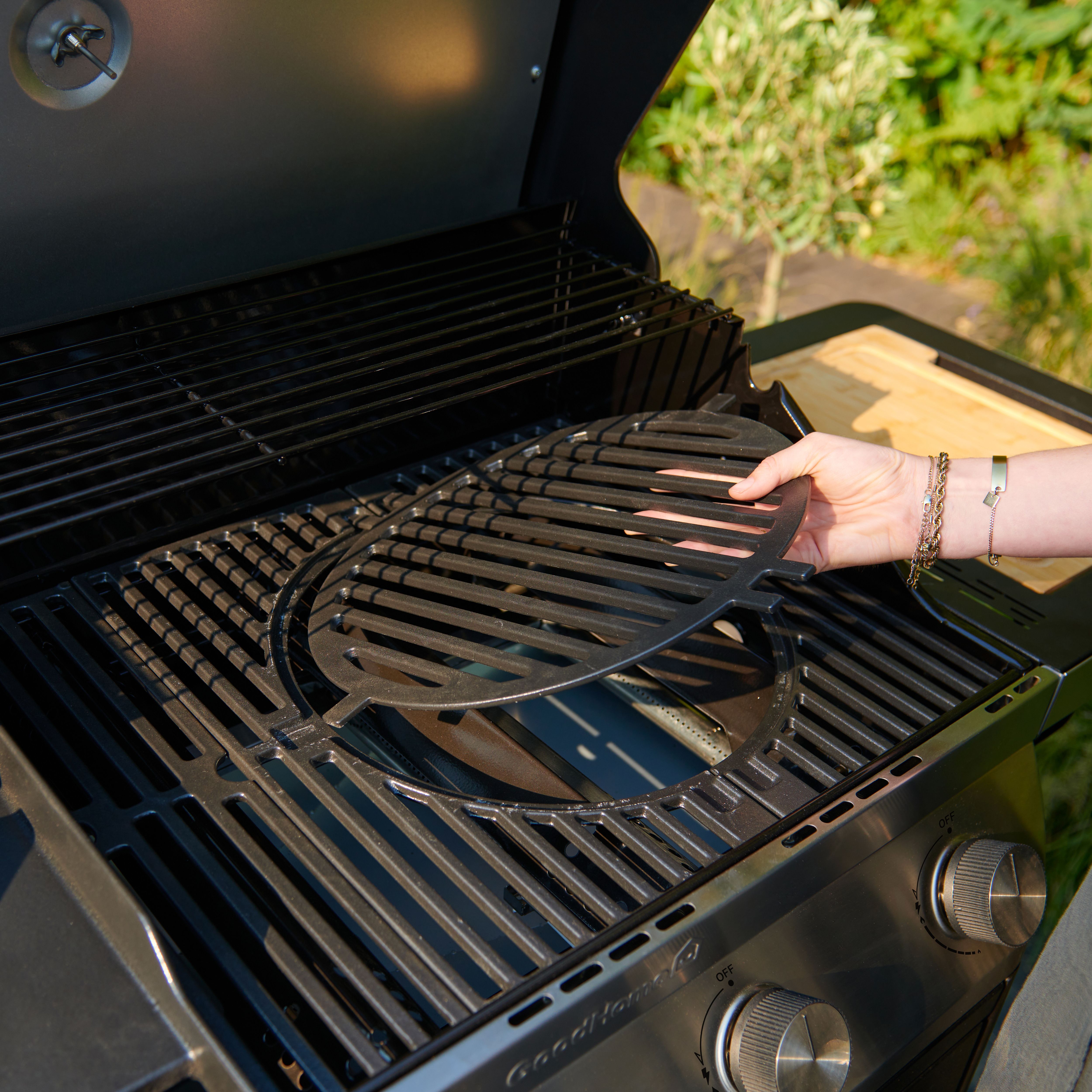 GoodHome Attaia Black 4 burner Gas BBQ