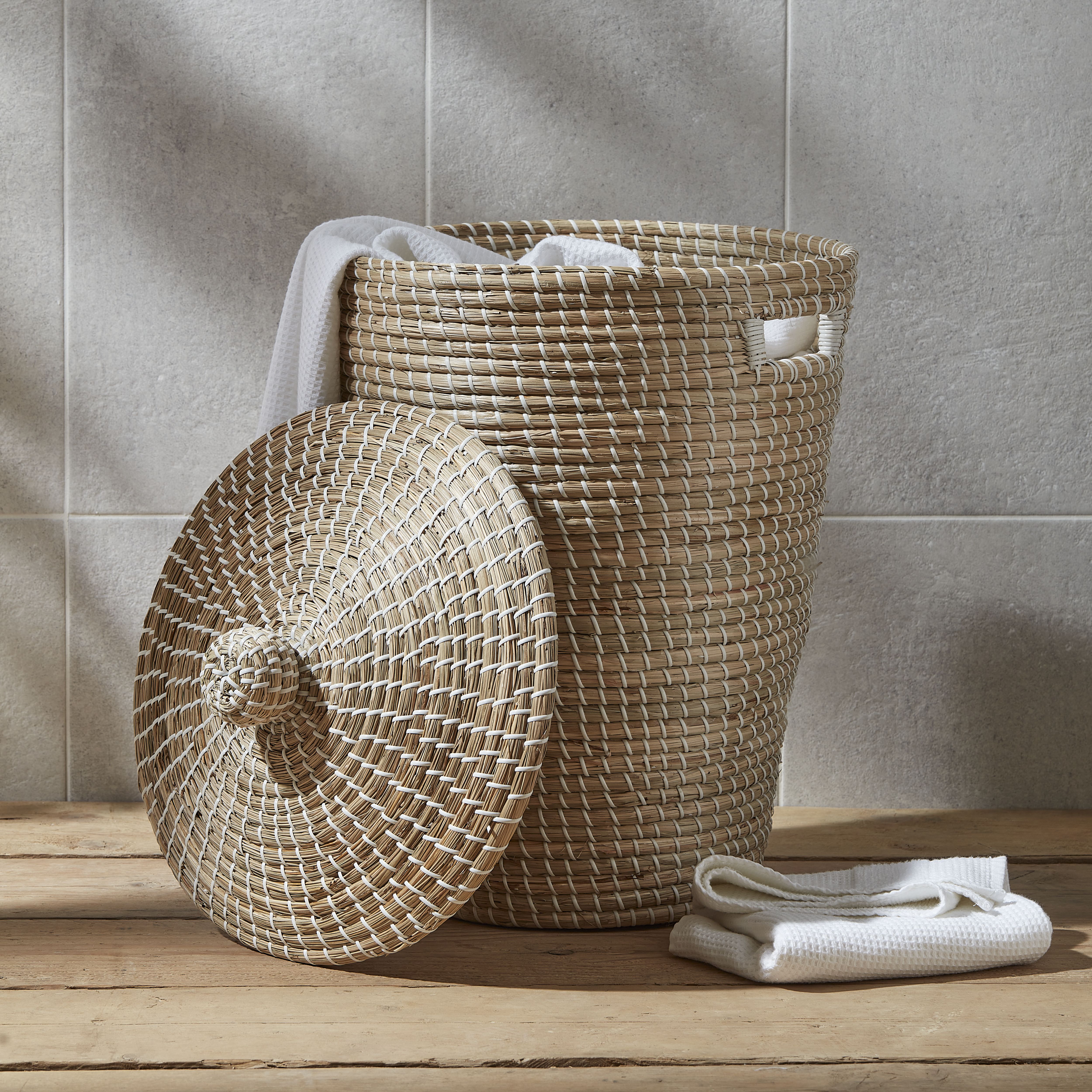 GoodHome Bonetta Seagrass & white Polyester (PES) & seagrass Laundry bin, 44L