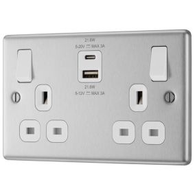 GoodHome Brushed Steel Double 13A Raised rounded Switched Socket with USB, x2 & White inserts