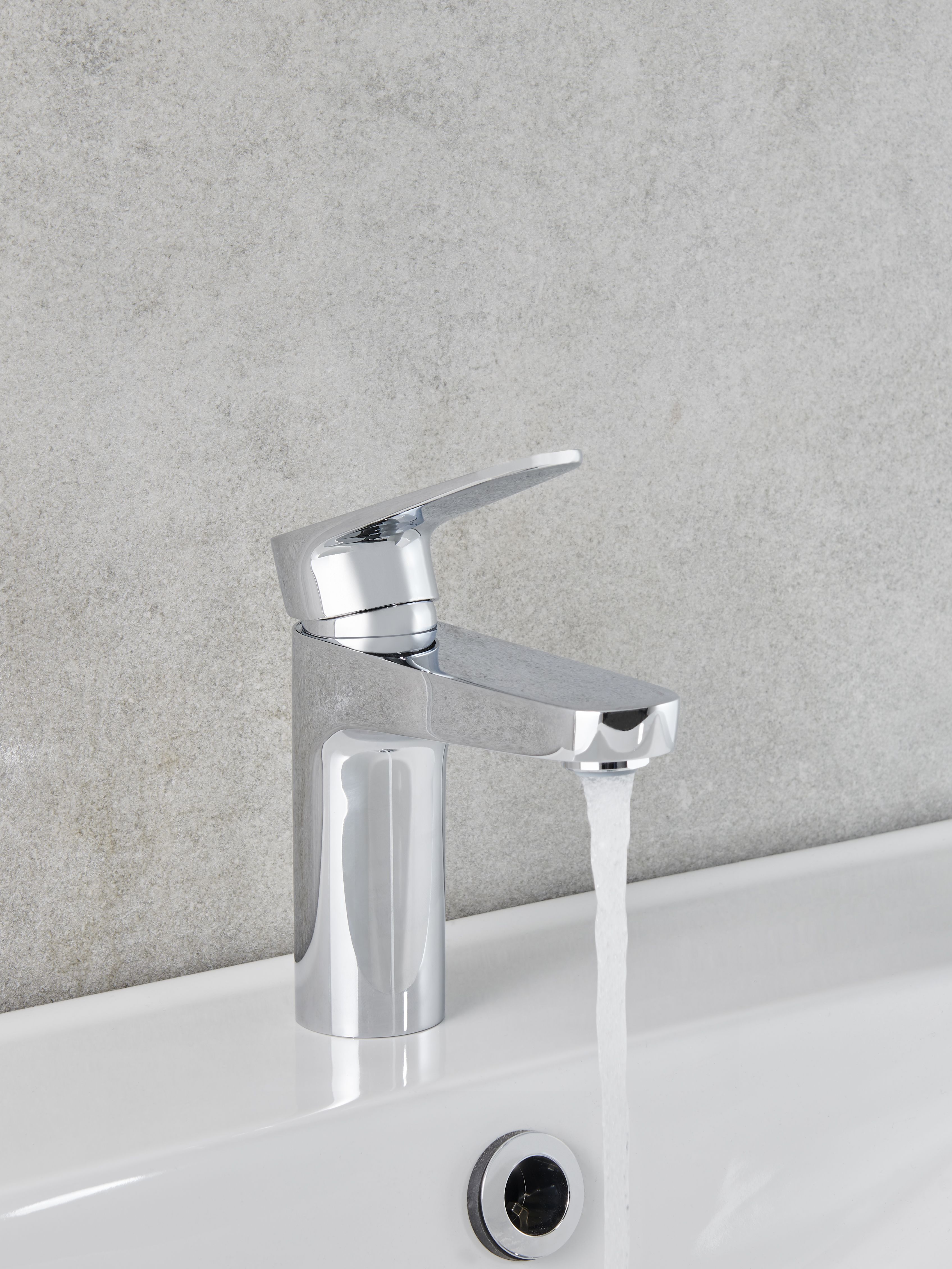 GoodHome Cavally Medium Gloss Chrome effect Round Deck-mounted Manual Basin Mono mixer Tap