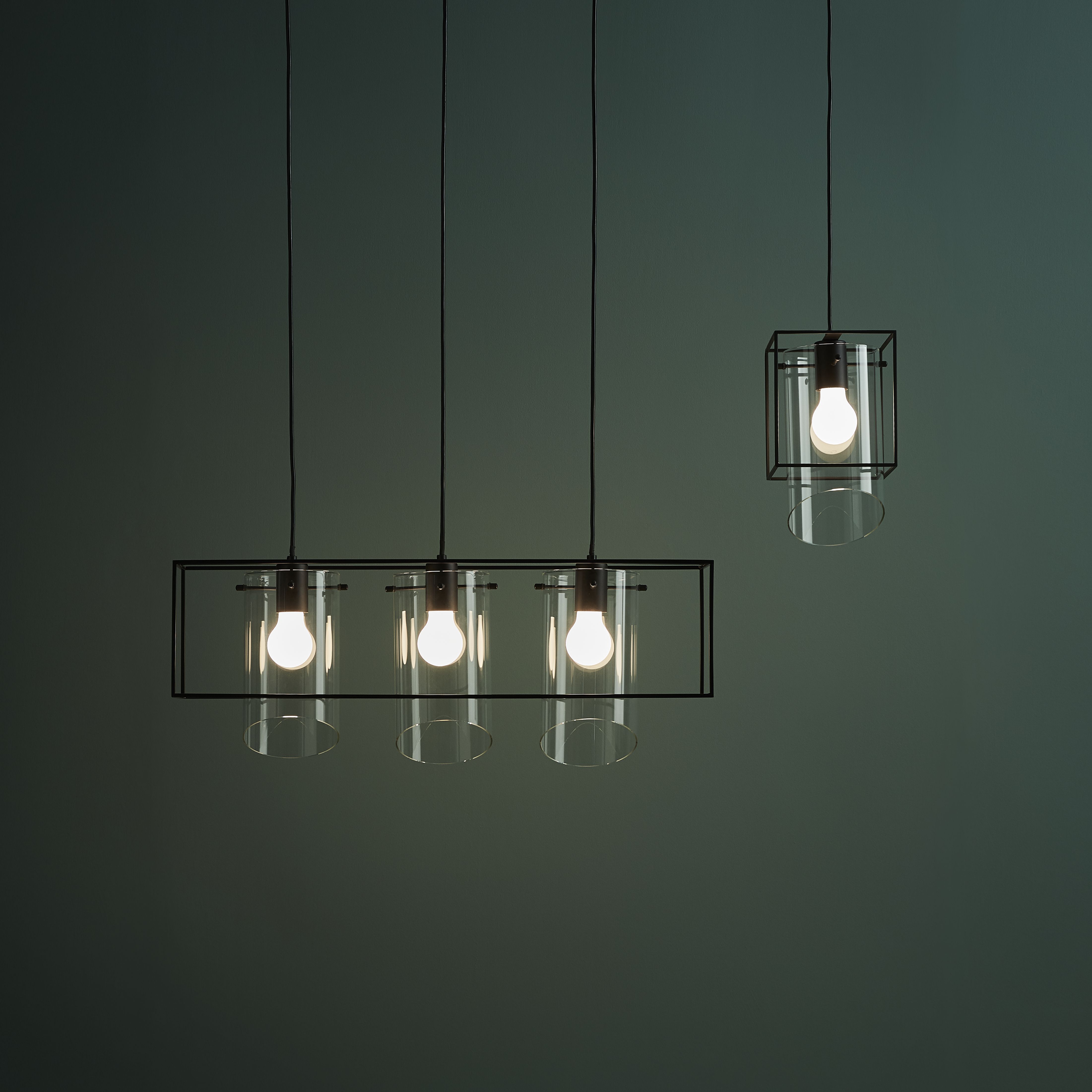 GoodHome Daluiz Matt Black 3 Lamp Pendant ceiling light