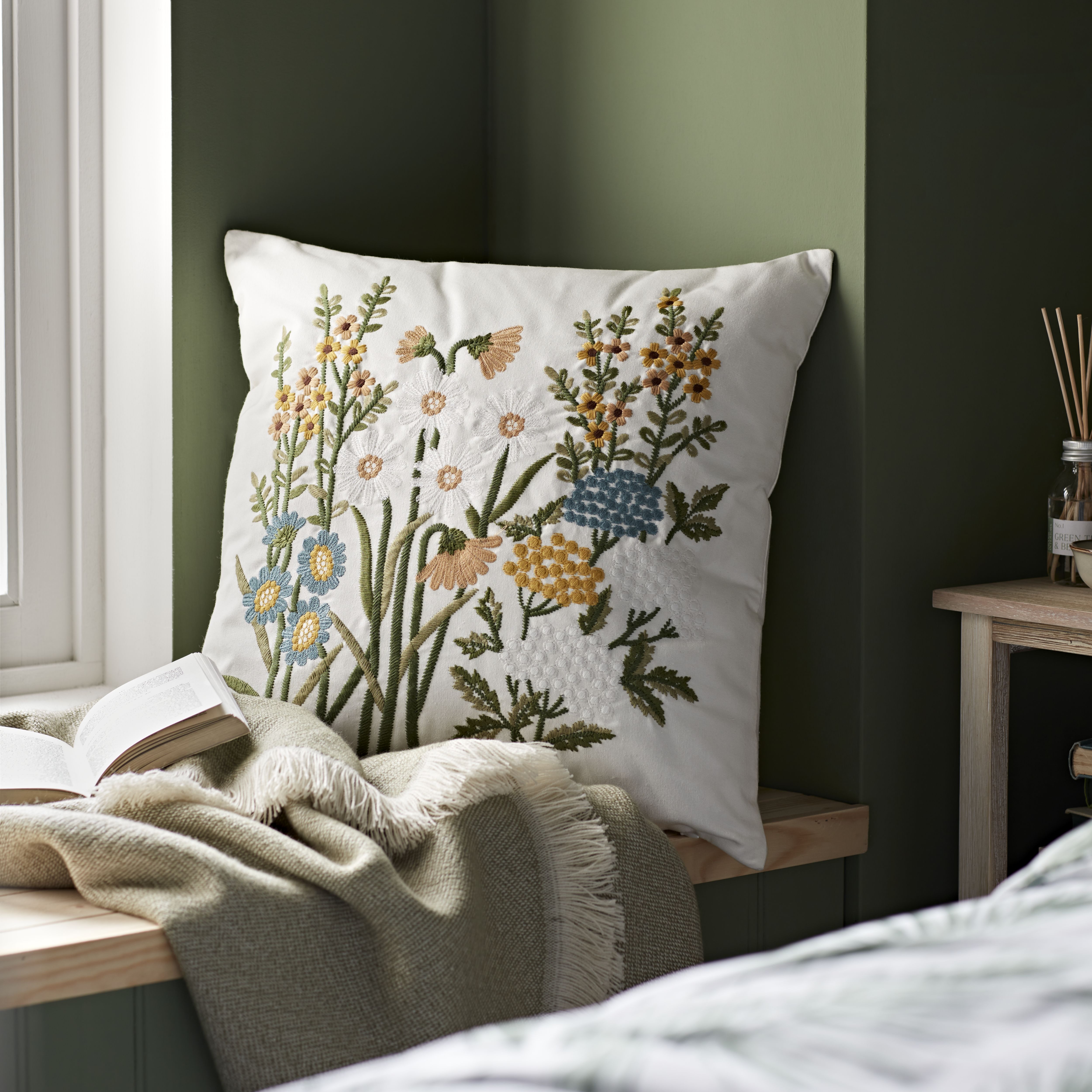 GoodHome Denman Embroidered Indoor Cushion (L)43cm x (W)43cm