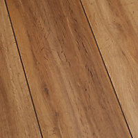 GoodHome Devonport Natural Oak effect Laminate Flooring, 2m² Pack of 8
