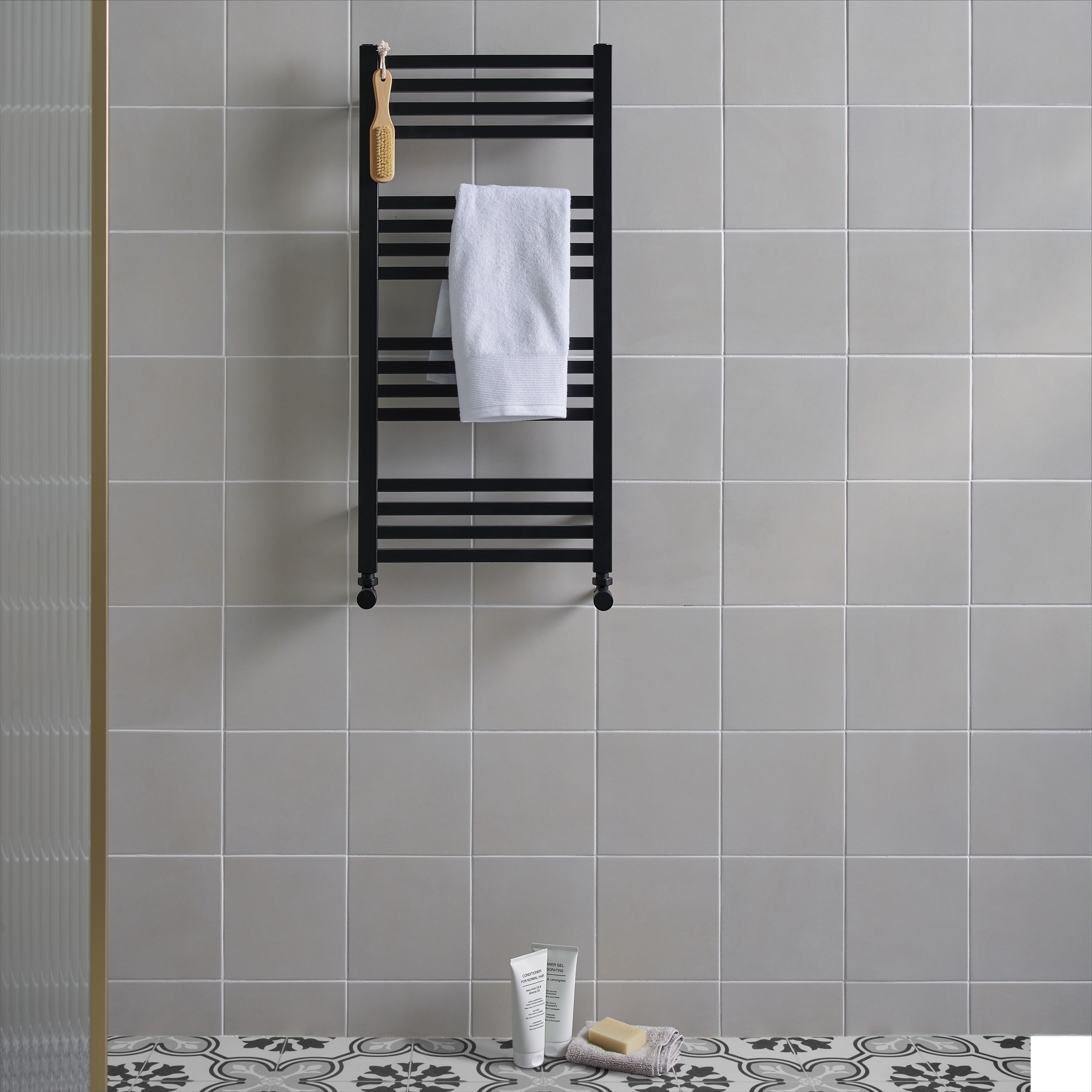 GoodHome Duala, Black Vertical Flat Towel radiator (W)400mm x (H)828mm
