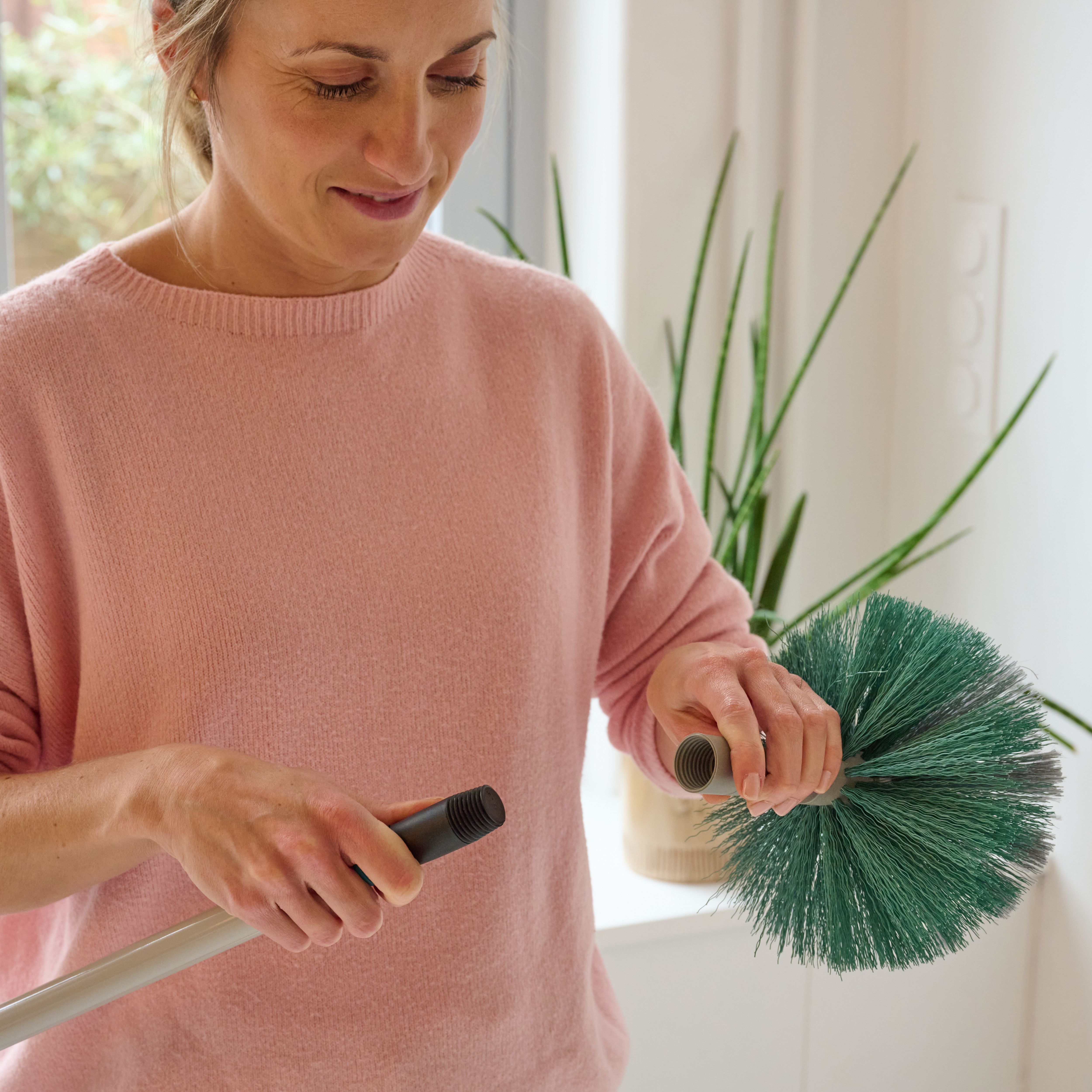 GoodHome Extendable Polypropylene (PP) & steel Telescopic Duster, (L)165cm