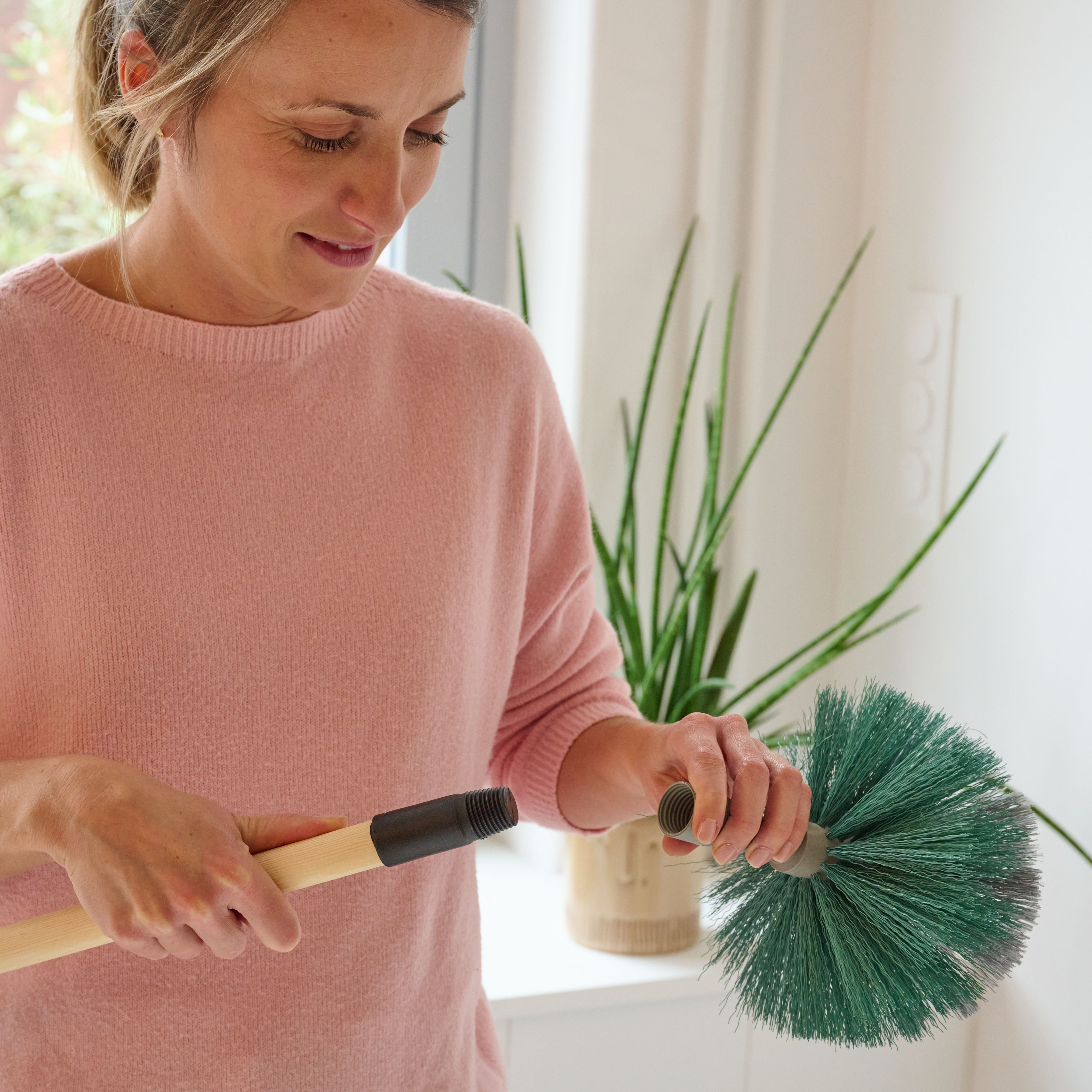 GoodHome Extendable Polypropylene (PP) & steel Telescopic Duster, (L)165cm