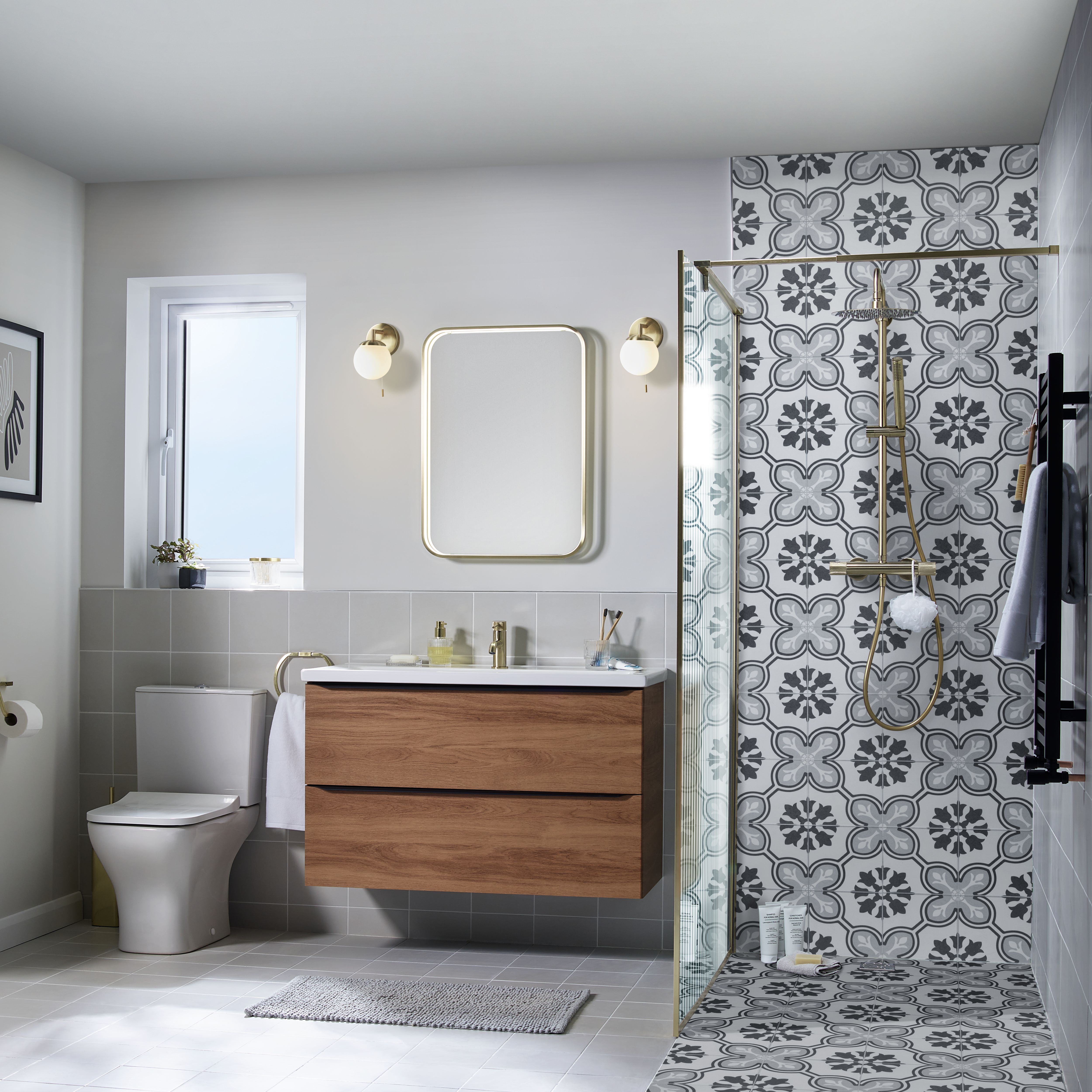 GoodHome Ezili Brass effect Textured glass Fixed Walk-in Front Shower panel (H)195cm (W)119cm