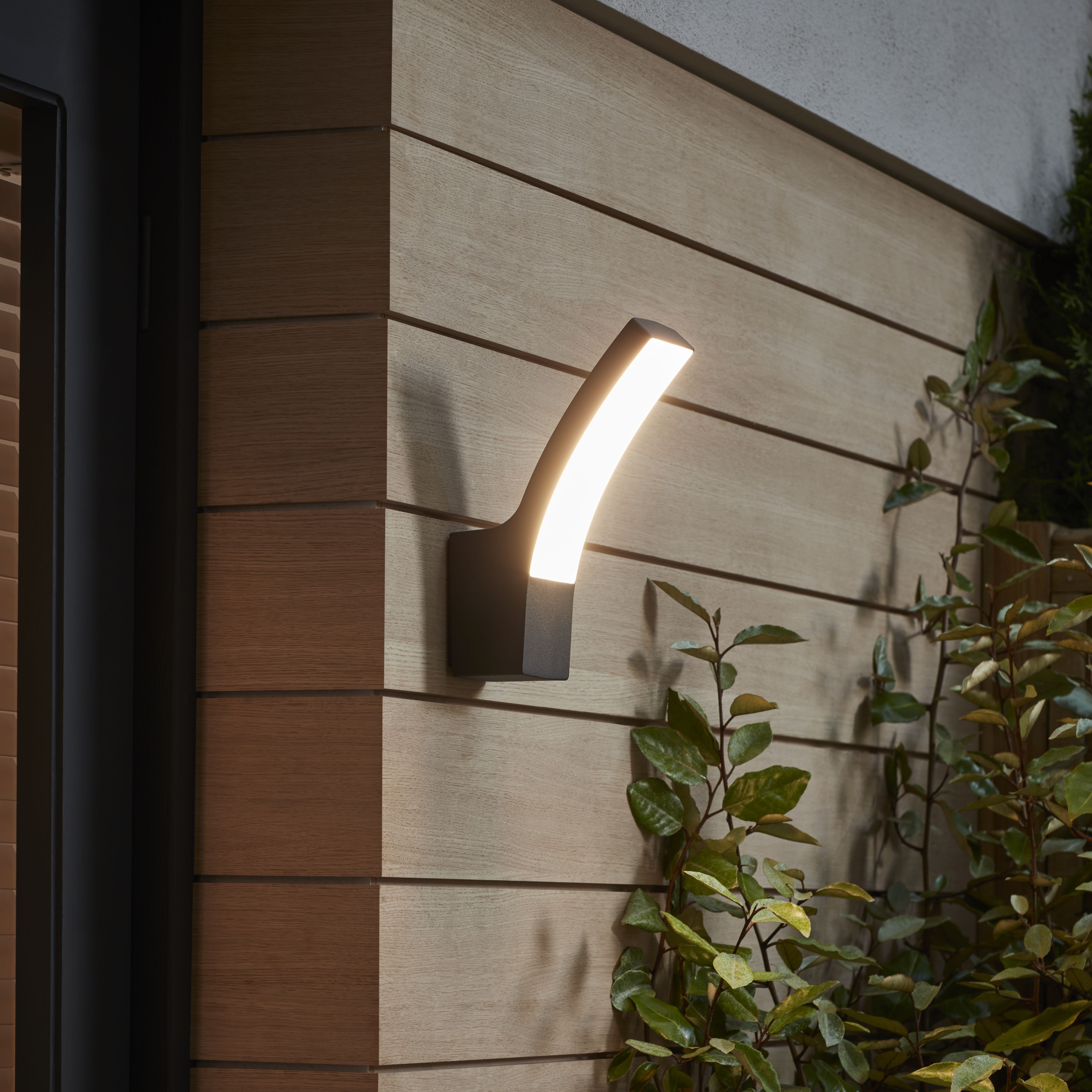 Mains outdoor deals wall lights