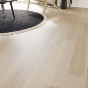 GoodHome Goodsir Natural Bleached wood effect Oak Engineered Real wood top layer flooring, 1.56m²