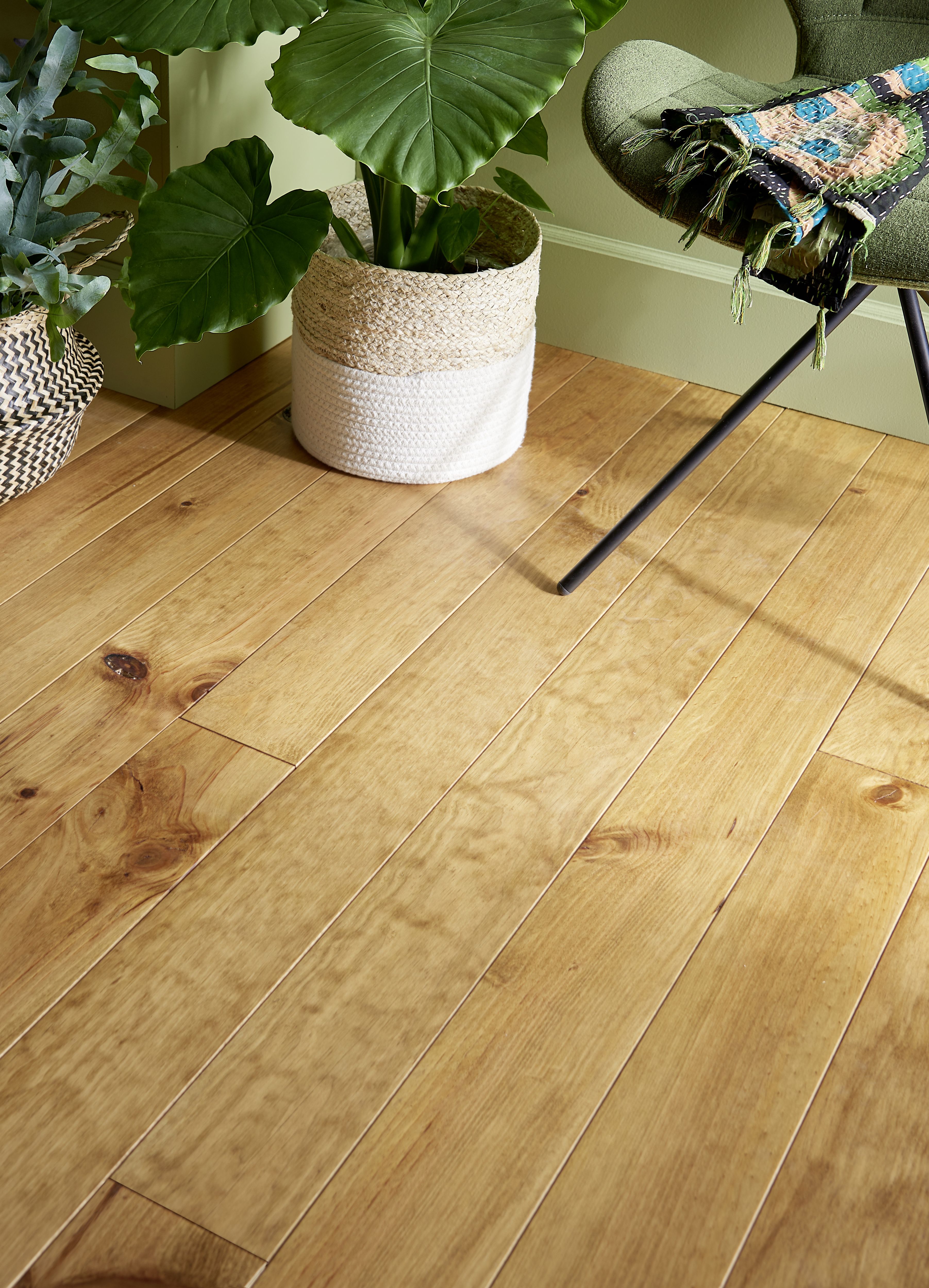 GoodHome Granna Natural Pine Solid wood flooring, 0.96m² Pack of 4