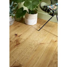 GoodHome Granna Natural Pine Solid wood flooring, 0.96m² Pack of 4