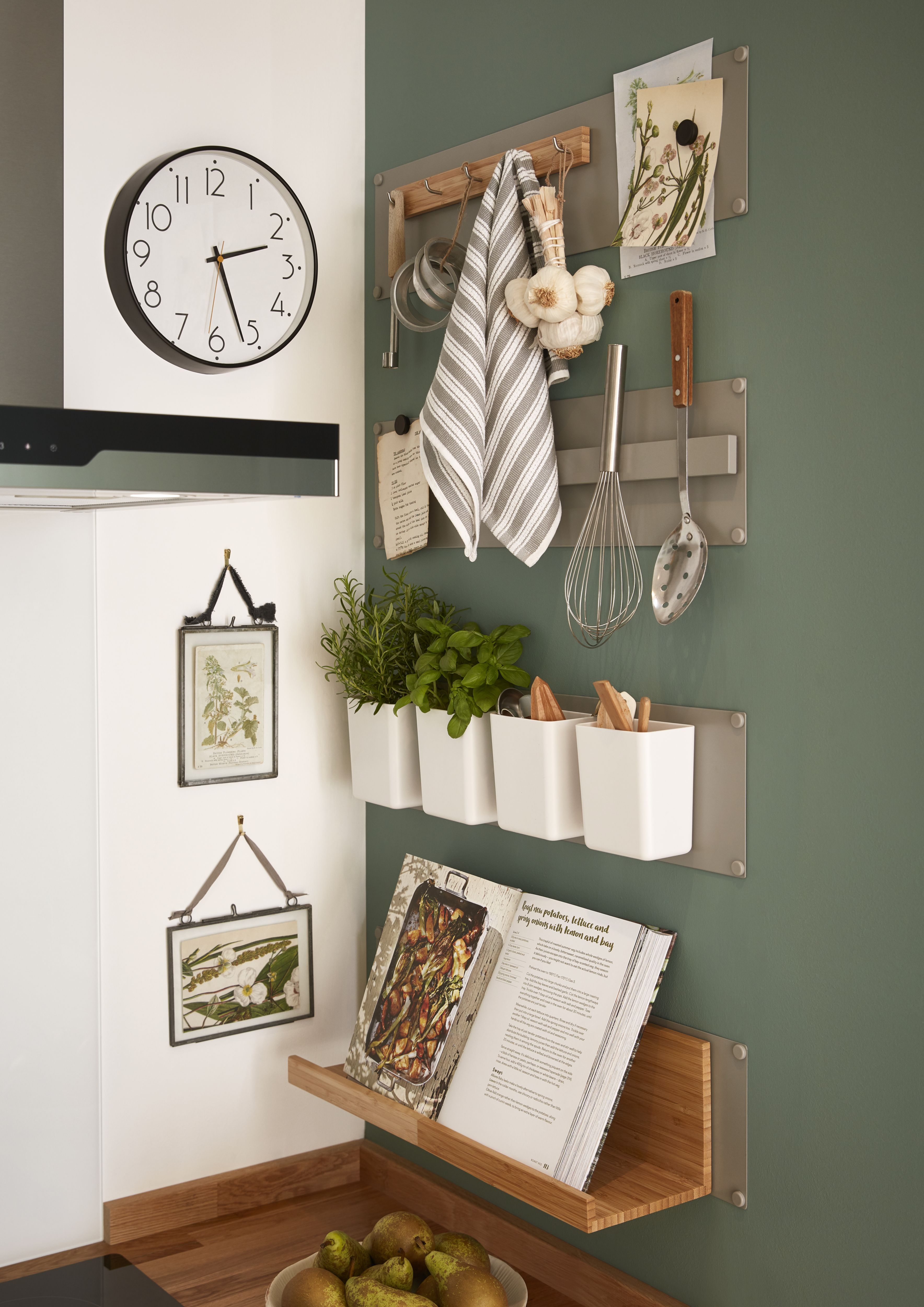 GoodHome Grey Magnetic Bamboo & magnetic rubber Shelving (L)255mm
