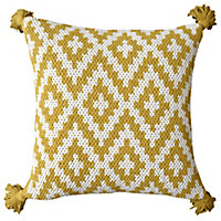 GoodHome Gunnar Yellow Geometric Indoor Cushion (L)45cm x (W)45cm