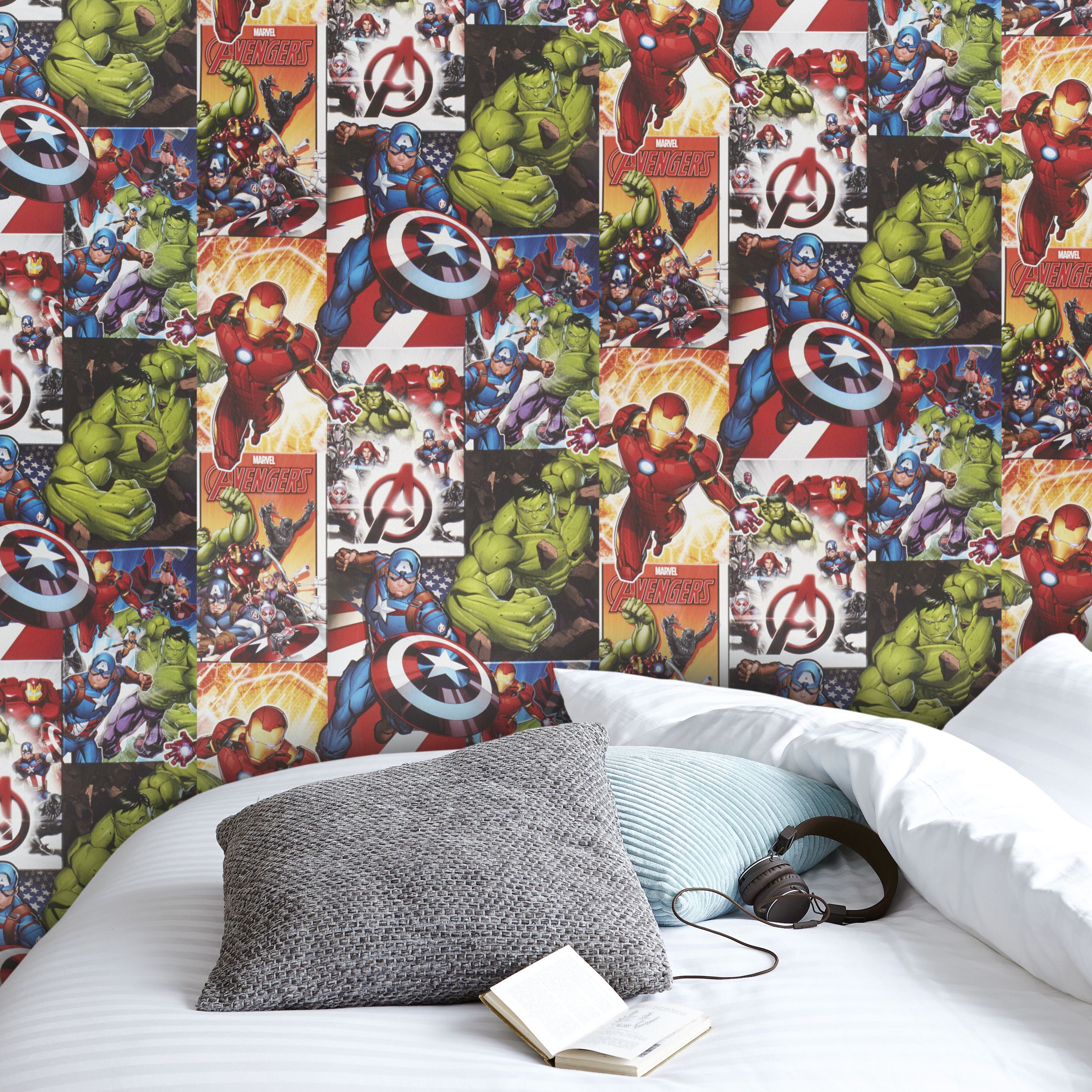 GoodHome Heimia Multicolour Avengers Smooth Wallpaper