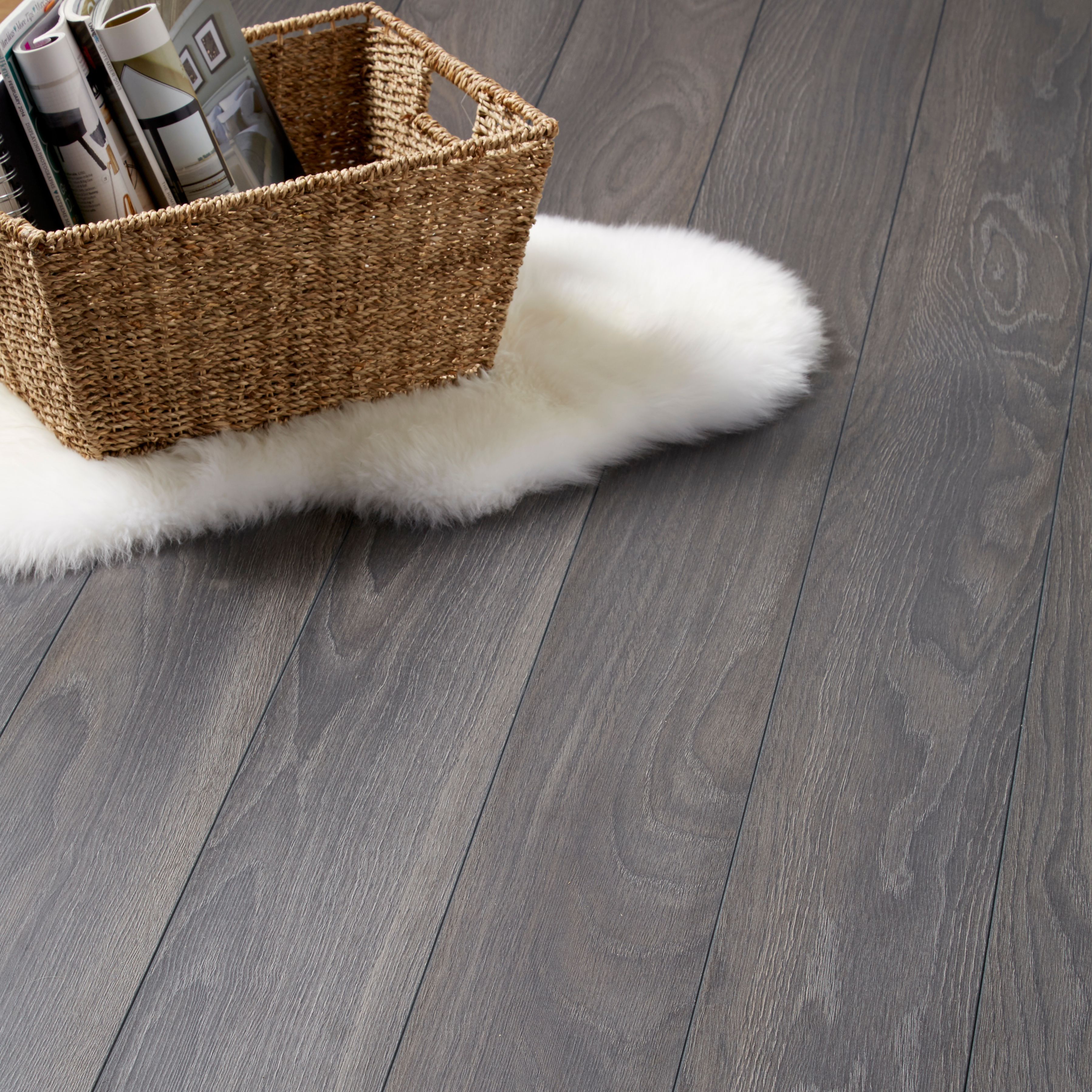 GoodHome Horsham Grey Dark wood effect Laminate Flooring, 2.058m²