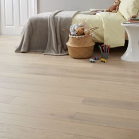 GoodHome Hotham Natural Oak Real wood top layer flooring, 1.35m² Pack of 7
