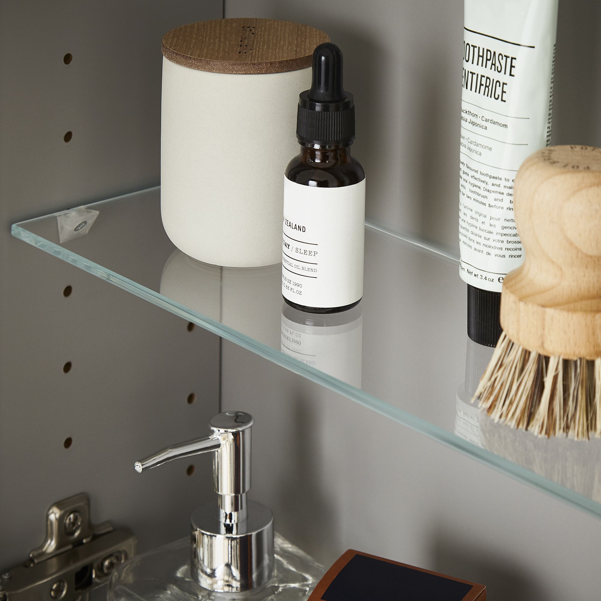 GoodHome Imandra Clear Glass Wall-mounted Bathroom Shelf, (L)558mm (D)320mm