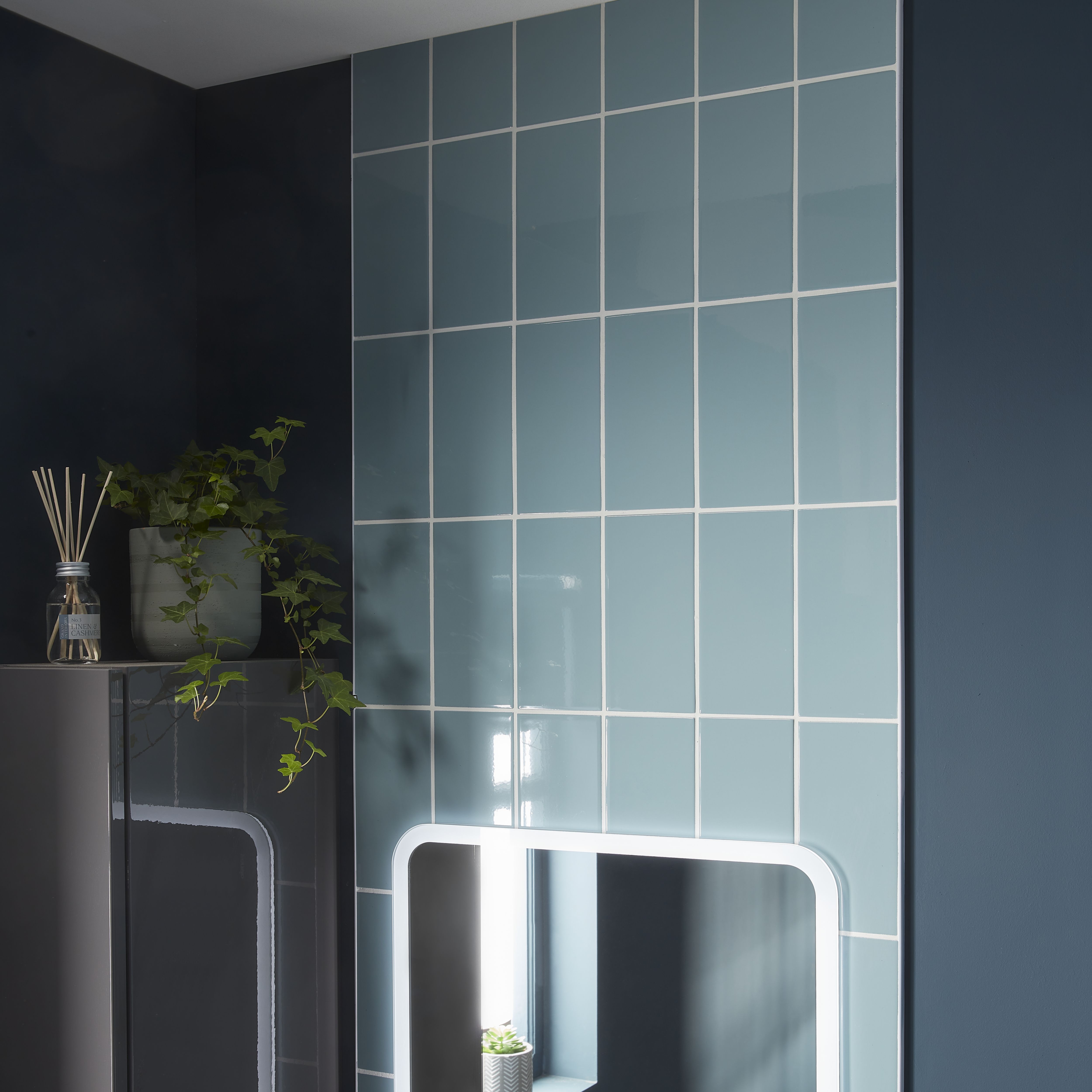 GoodHome Imandra Gloss Warm grey Single Deep Wall cabinet (W)200mm (H)900mm